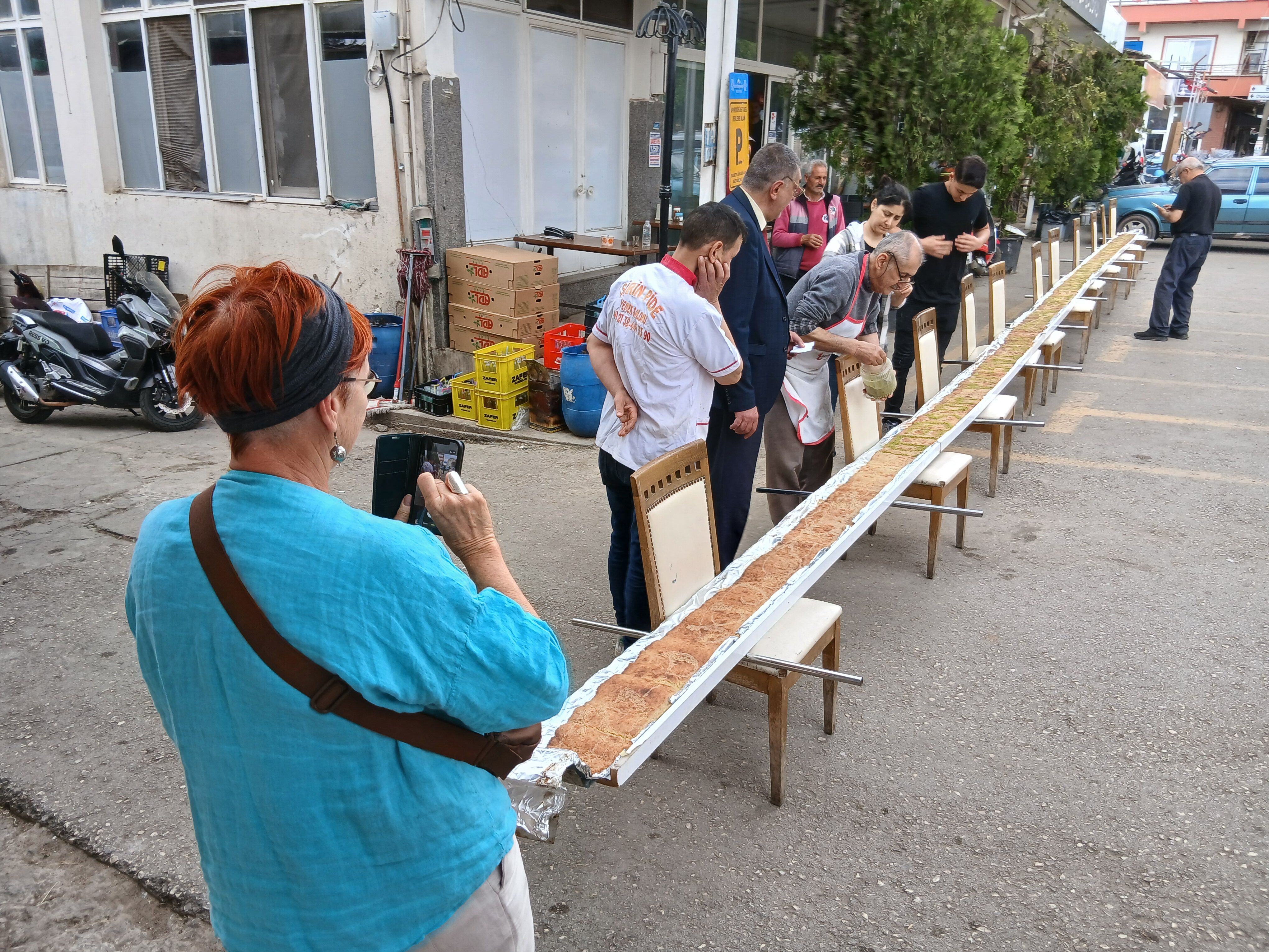 Turistlerin 14 Metrelik Pide Saskinligi Gozlerine Inanamadil 664347 4Ac1Ab