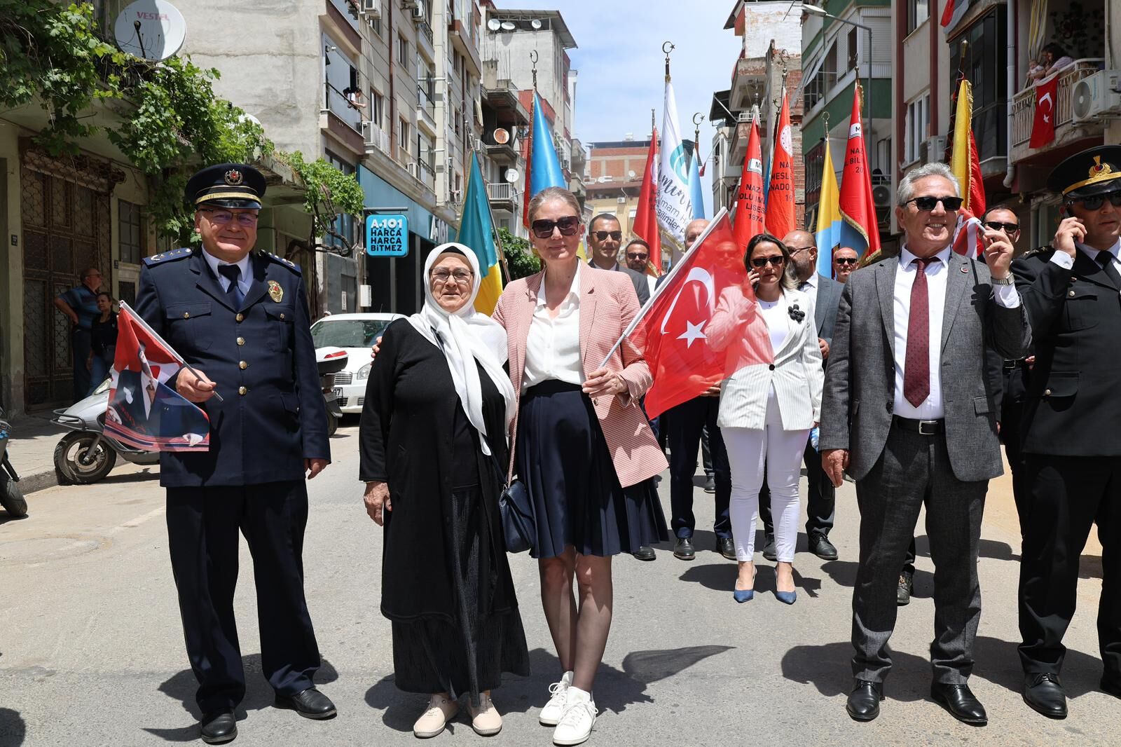 Umreden Dondu Solugu Bayramda Aldi Nazillide Fikriye Teyze G 663611 3C8Bc3