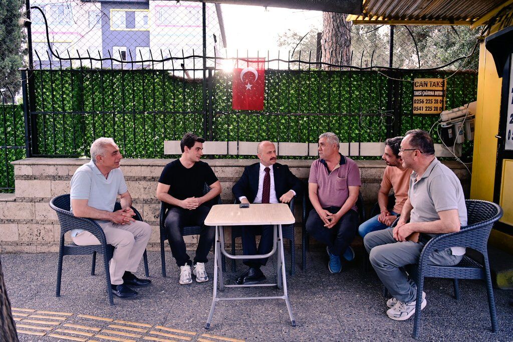 Vali Varol Taksicilerle Bulustu 661260 Fe5919