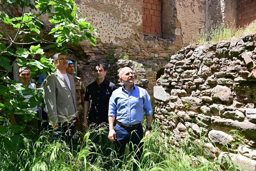 Vali Varoldan Tarihi Miras Turu 662763 D234De