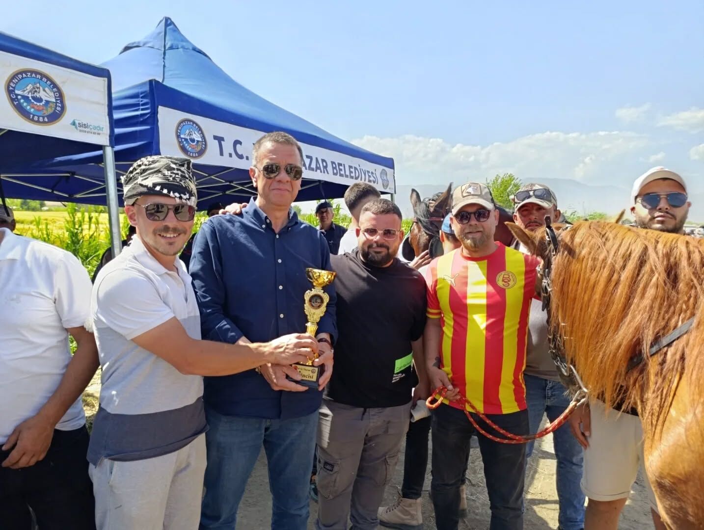 Yenipazarda Rahvan At Yarislari Nefes Kesti Kazanan Odulu Al 660986 F5B8B7