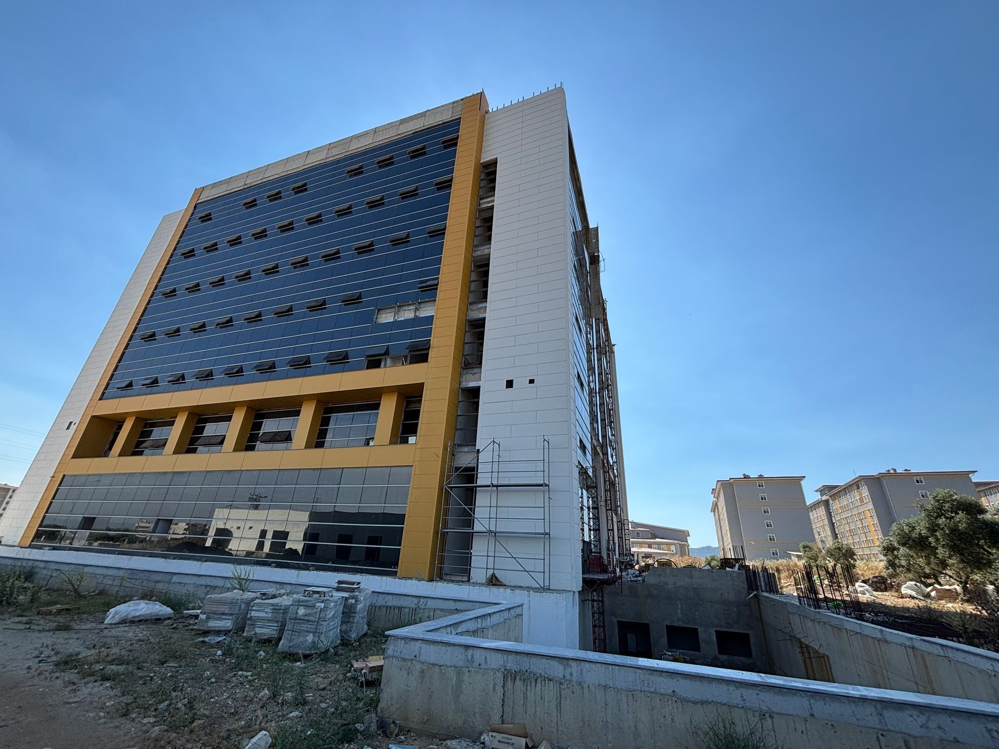 Adu Insaatinda Feci Kaza 30 Metre Yuksekten Dustu 669197 7B6592