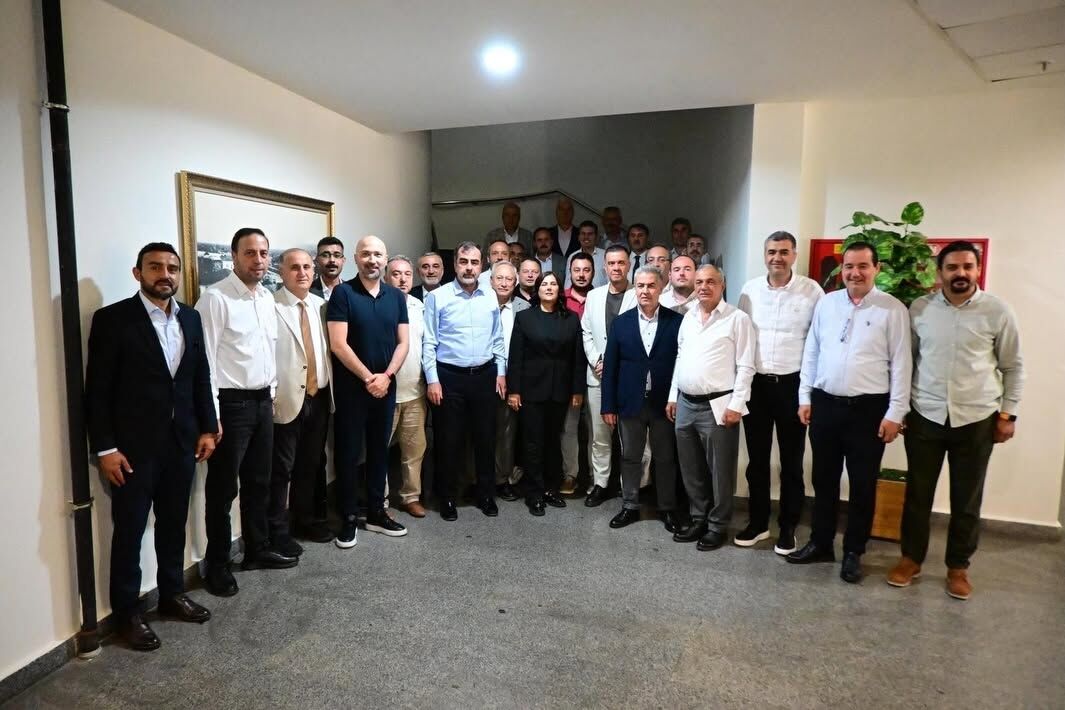 Aydin Buyuksehirden Yatirim Zirvesi 17 Ilceye Dev Yatirimlar 669458 C9B7B7