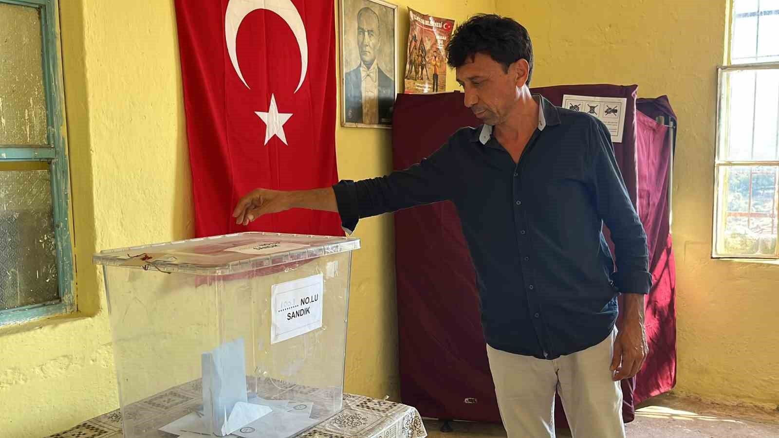 Aydin Da 7 Mahallede Muhtarlik Secimi 1780821013485 484448