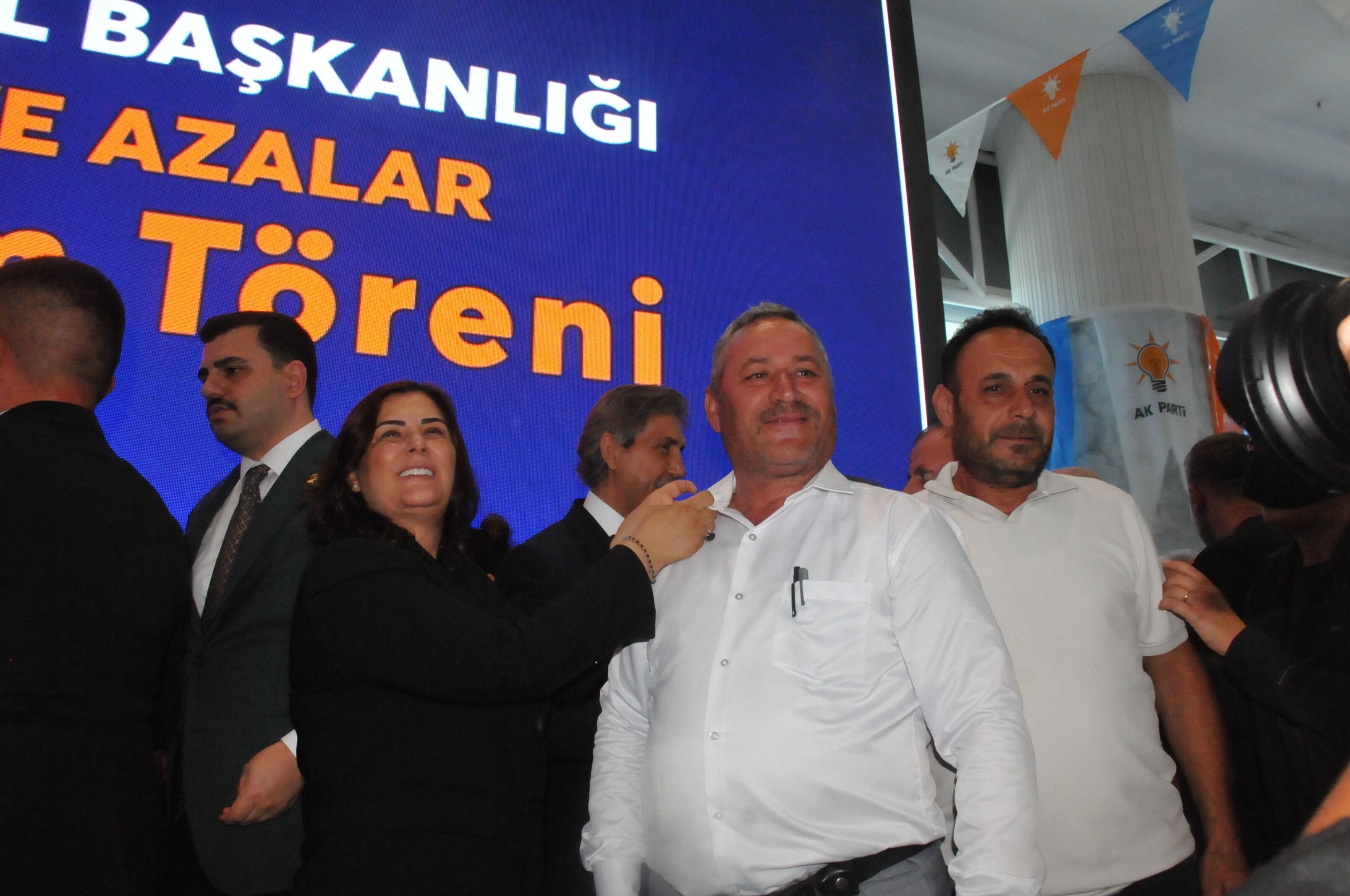 Aydinda Bin 10 Muhtar Ve Aza Ak Partili Oldu 674141 71739B
