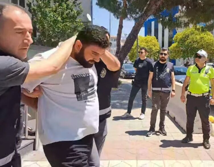 Aydinda Cifte Cinayet Zanlisi Hakim Karsisinda 667898 Ce6F8E