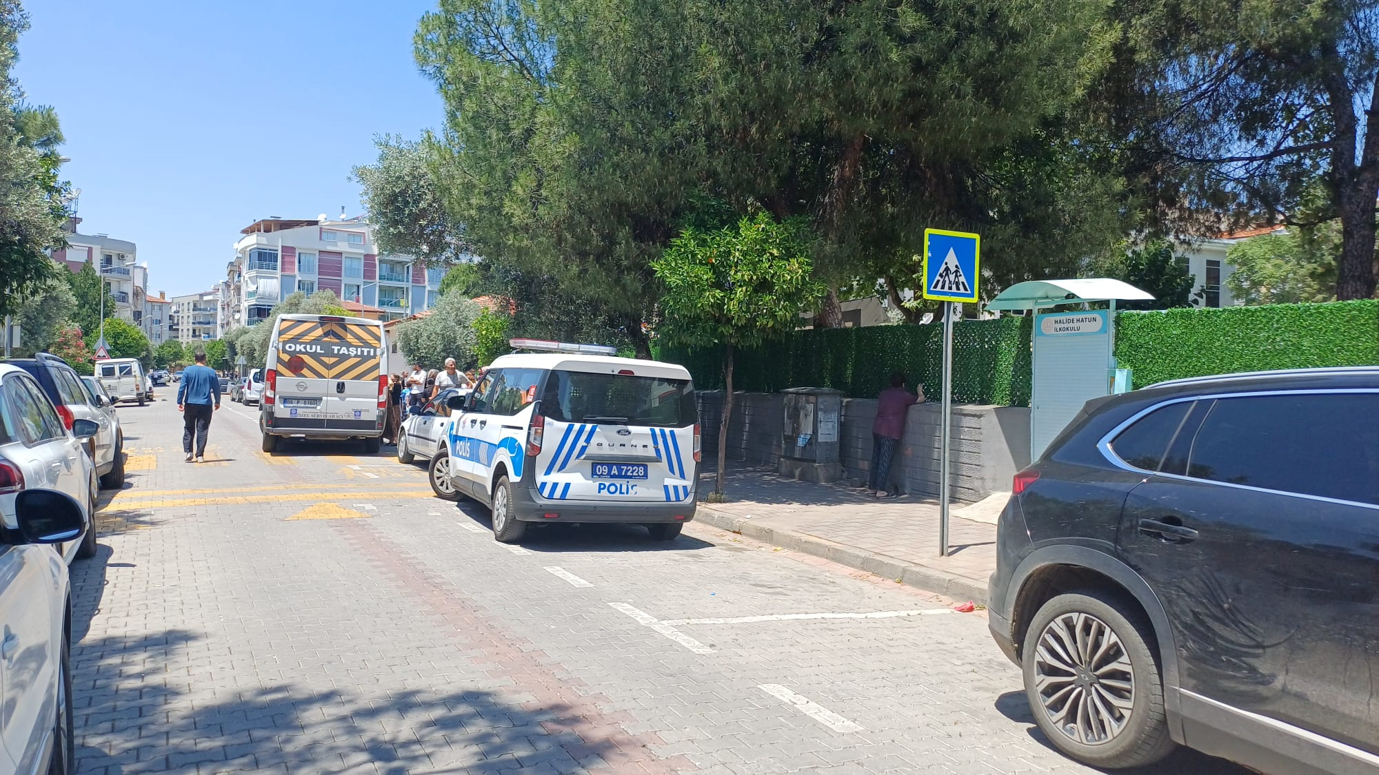Aydinda Okulda Gergin Anlar Polis Mudahale Etti 667308 F471A7