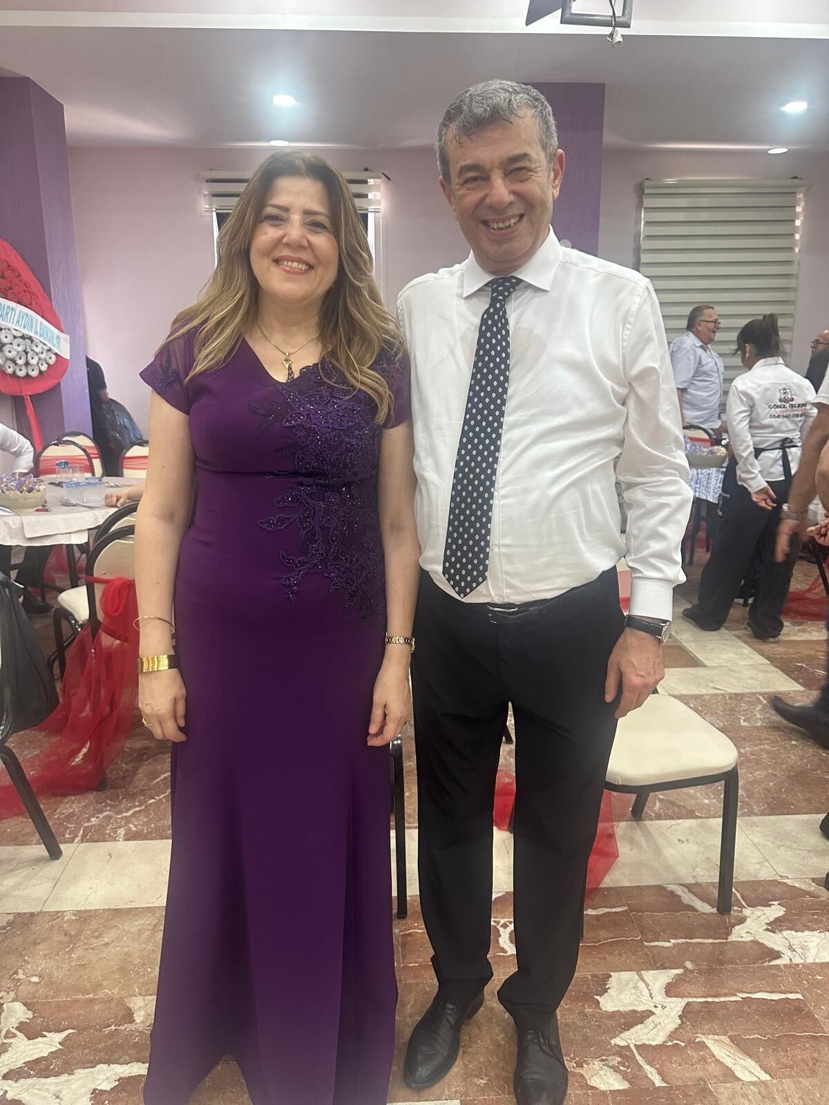 Ayesob Baskani Kunkcunun Mutlu Gunu 673720 0F2F27