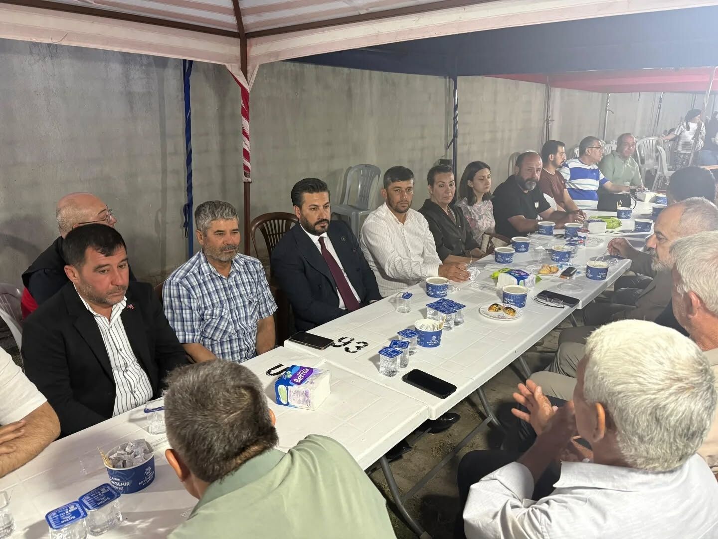 Baskan Cihangiroglu Sehit Ailesinin Acisini Paylasti 670444 Ef2E4E