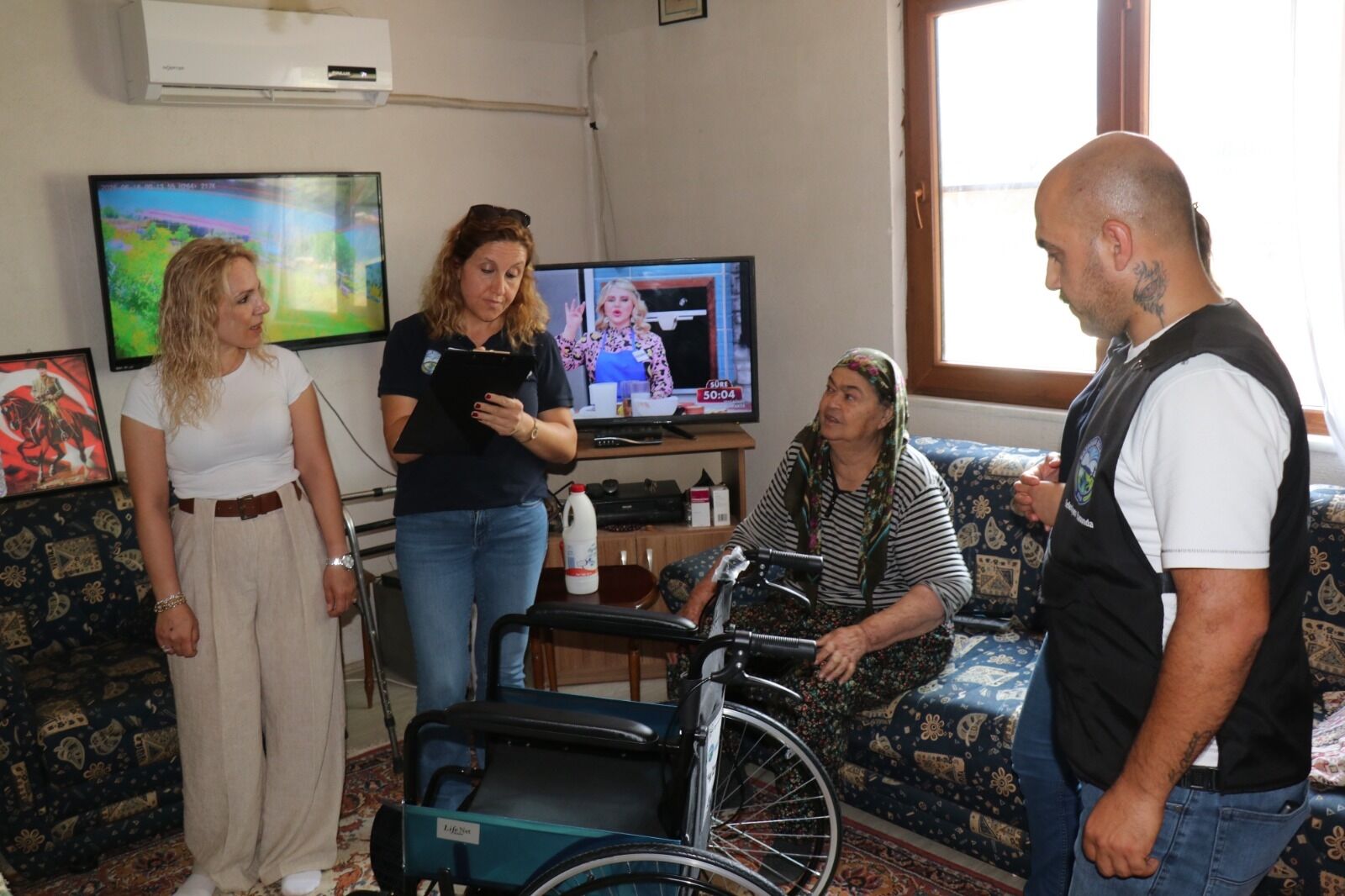 Baskan Ozel Ihtiyac Duyan Her Vatandasimizin Yanindayiz 671136 35E433