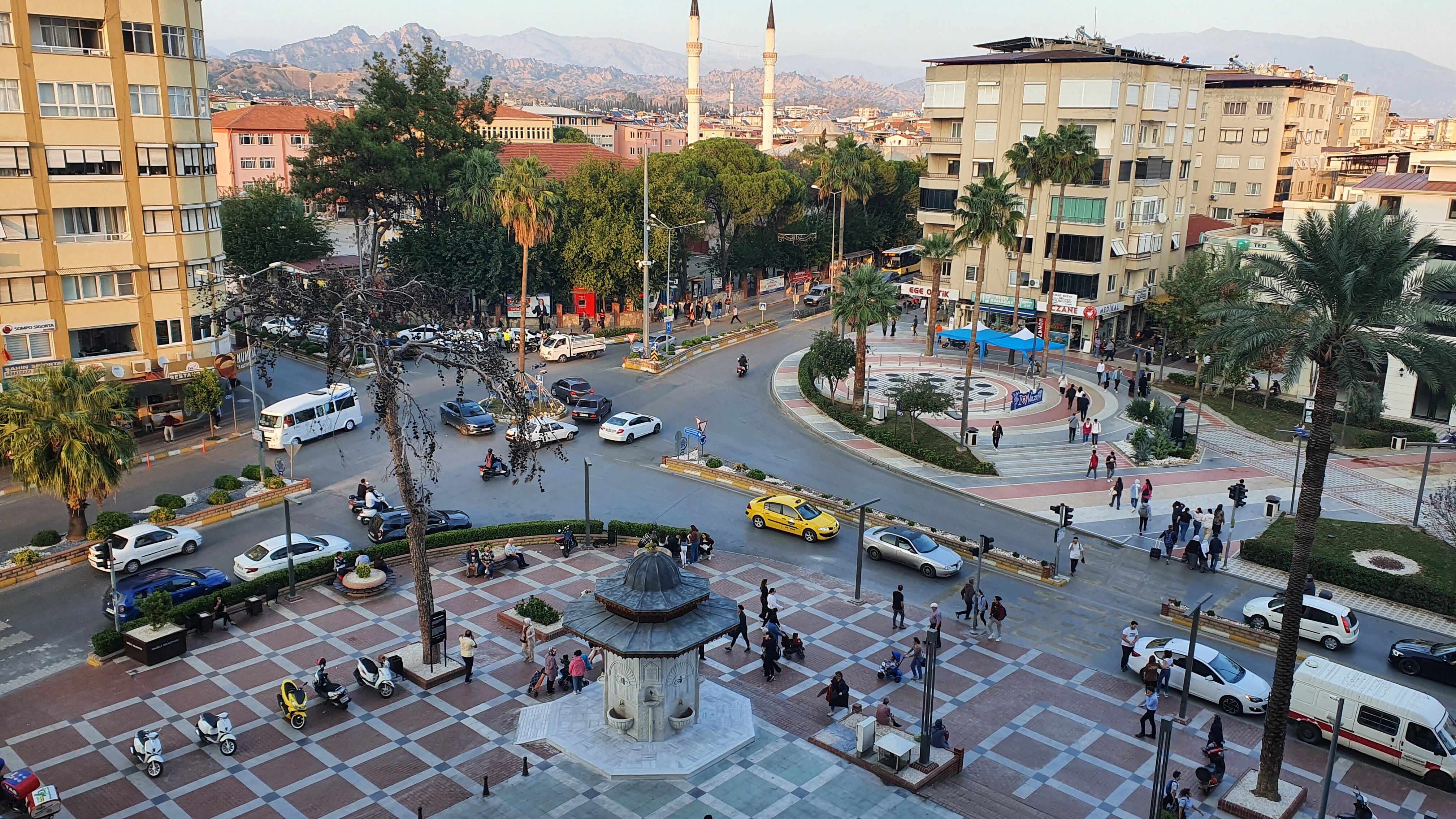 Baskan Tetik Iki Noktayi Gosterdi Nazillide Yeni Otopark Muj 667044 D30779