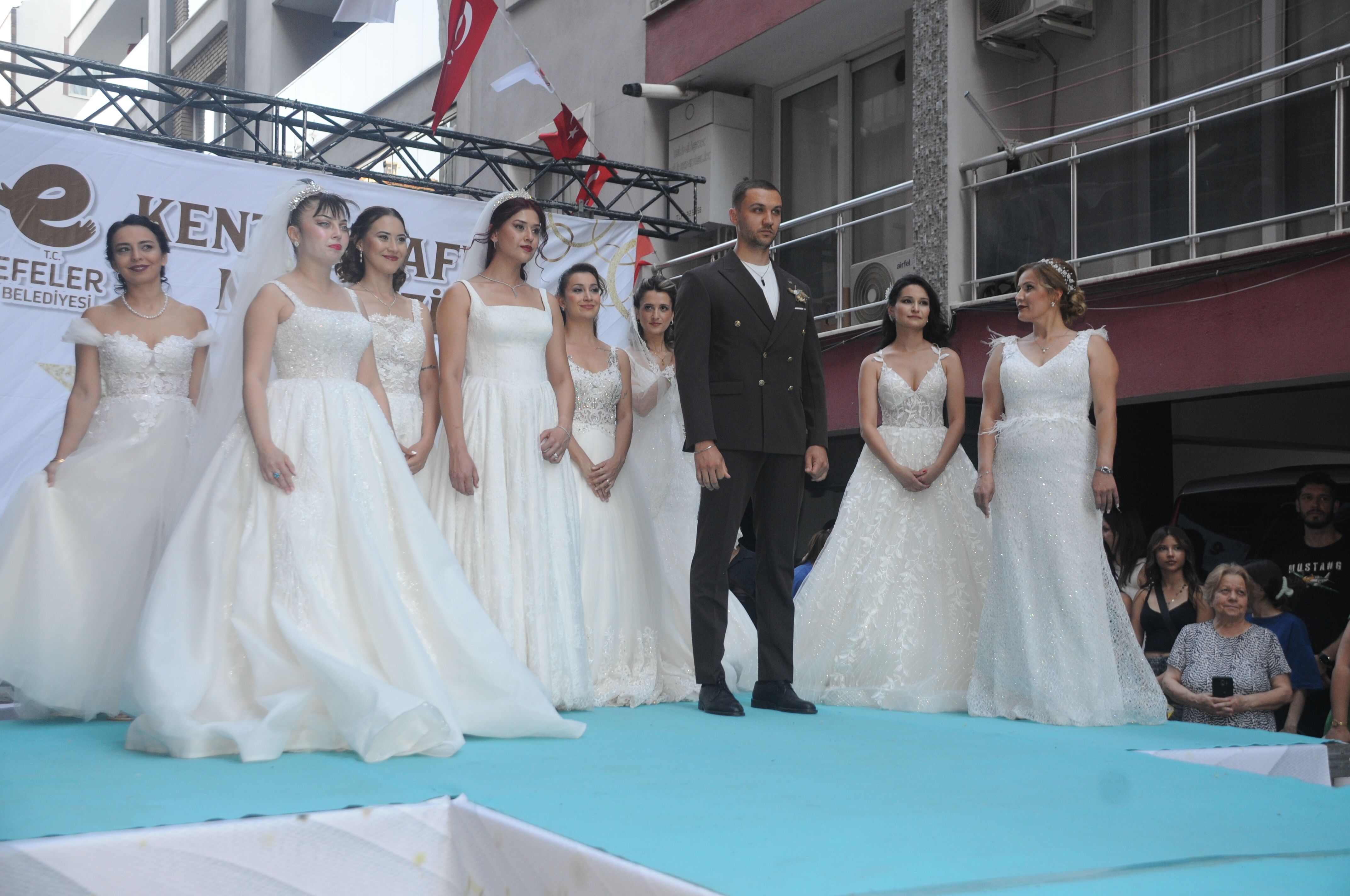 Baskan Yetiskinden Evlenecek Ciftlere Destek Kent Zarafet Me 672906 28E751