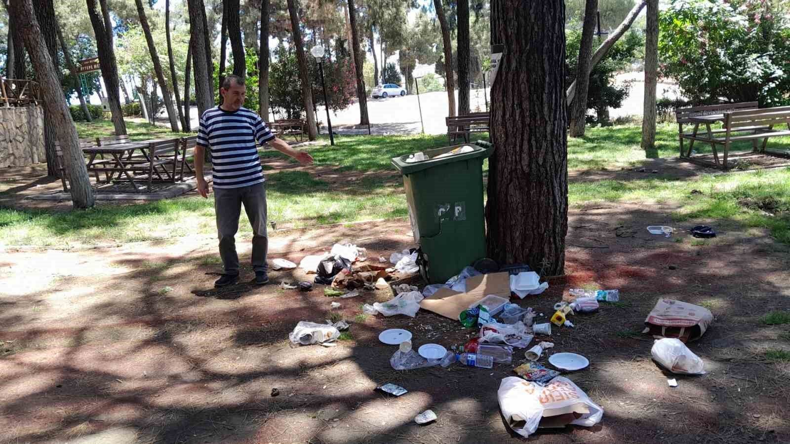 Bu Park Bir Gecede Bu Hale Geldi 1781519702275 555616