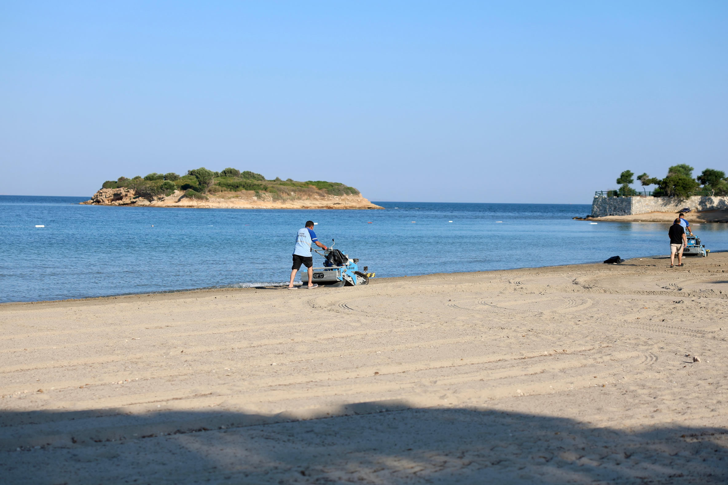 Didim Belediyesi Ekiplerinden Plajlarda Yogun Mesai 668235 D7Bfcc