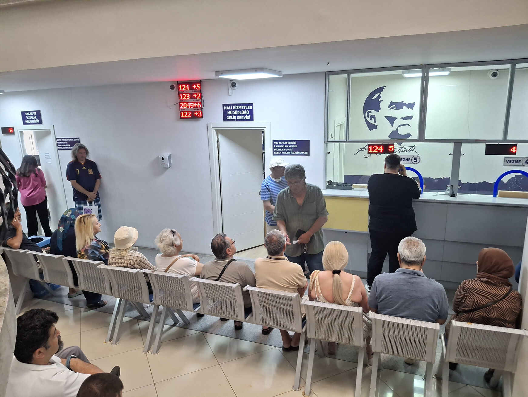 Didim Belediyesinde Son Gun Kuyrugu 666459 005C75