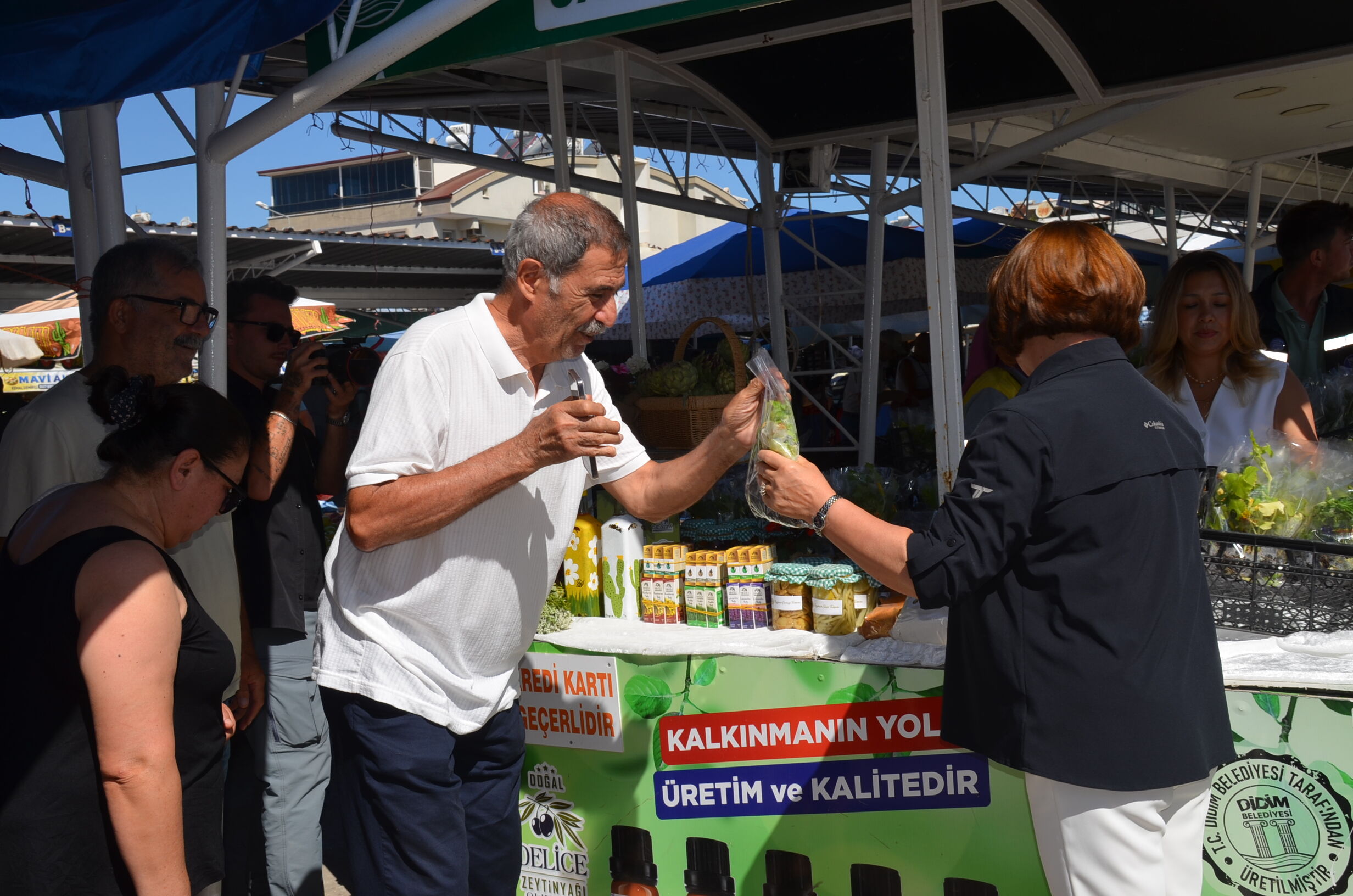 Didim Belediyesinden Vatandaslara Ucretsiz Fide Dagitimi 666997 170543