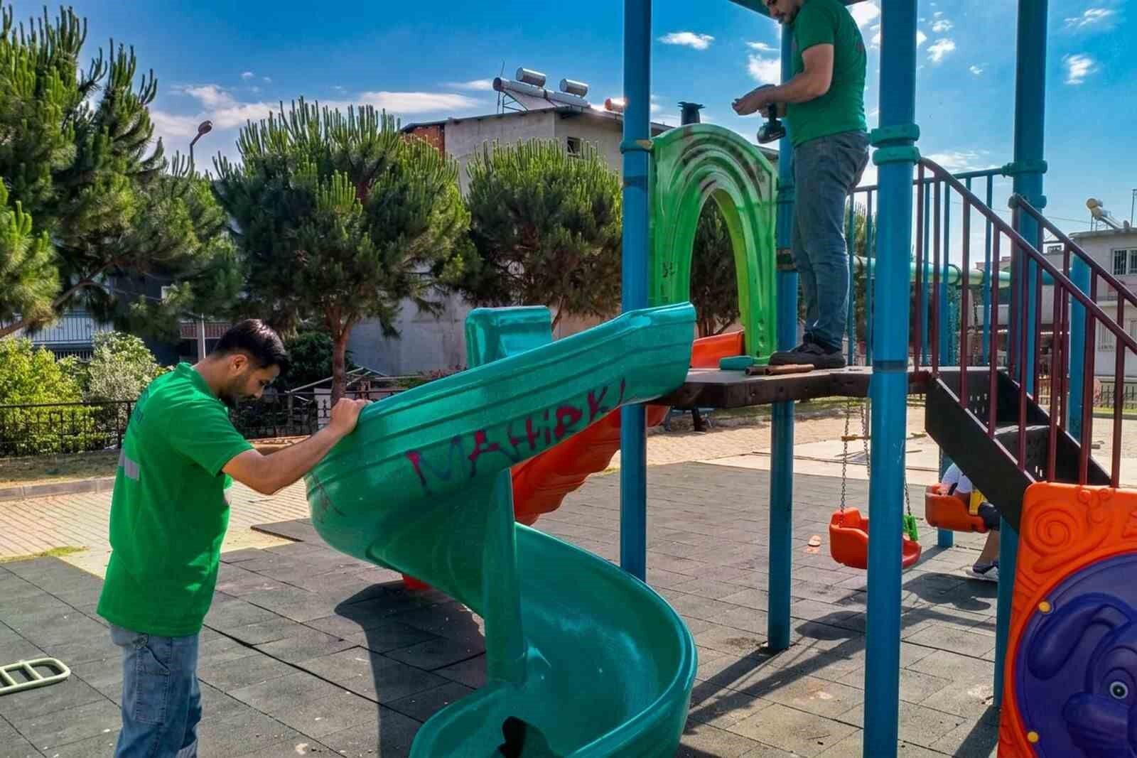 Efeler Belediyesi Nden Parklarda Onarim Calismasi 1781861404030 54106