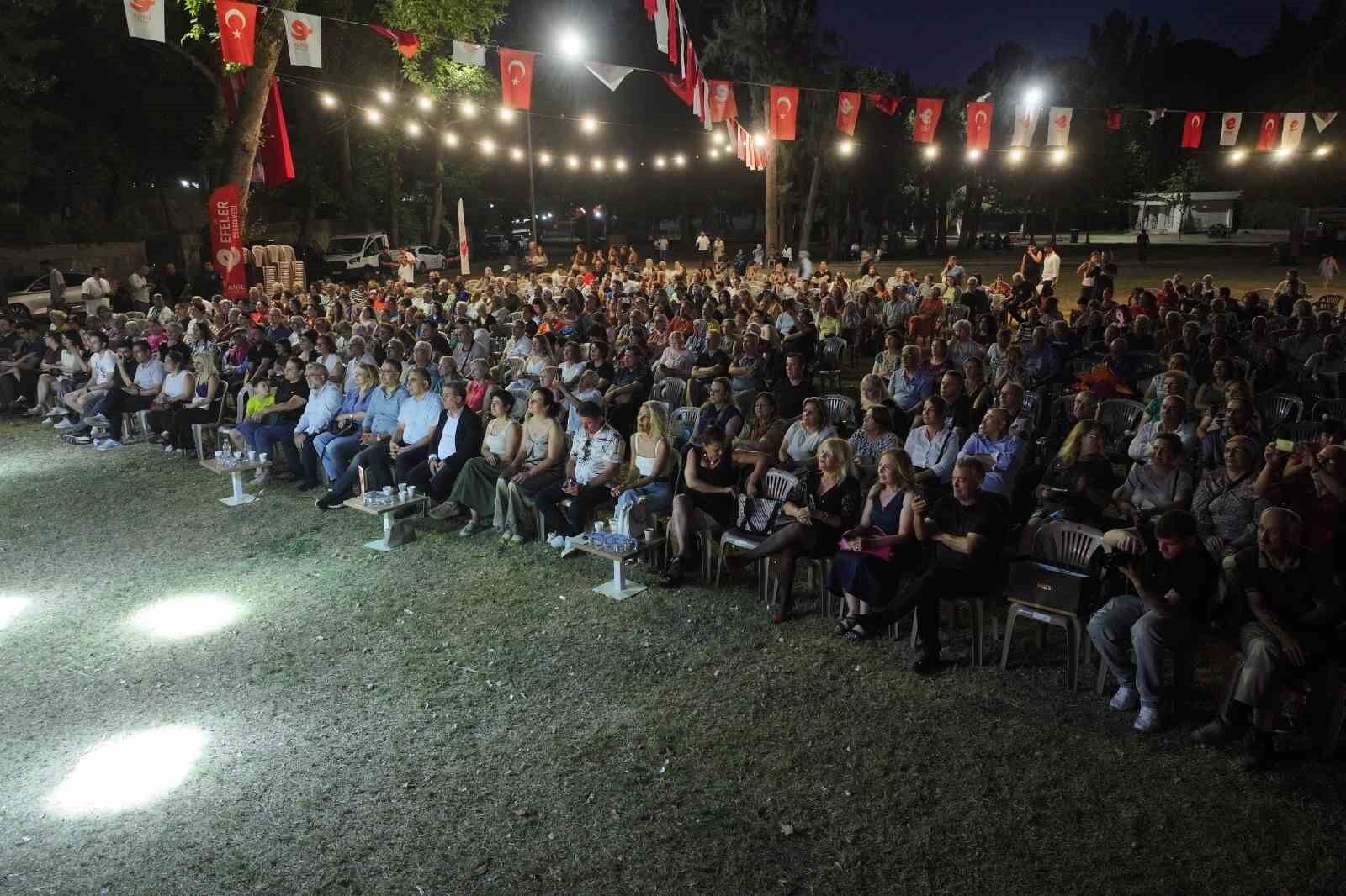 Efeler De Vatandaslar Sanata Doyacak 1782738604167 178068