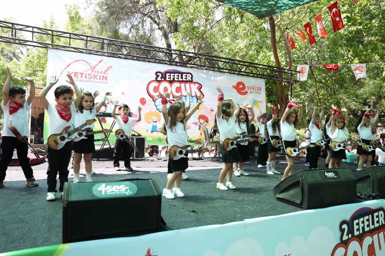Efeler In Minikleri Cocuk Senligi Nde Bir Araya Geldi 1781445607610 312185