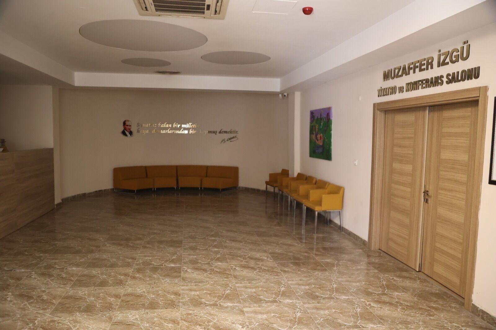 Efelerde Kultur Ve Sanatin Yeni Adresi Muzaffer Izgu Oldu 673641 3Db401