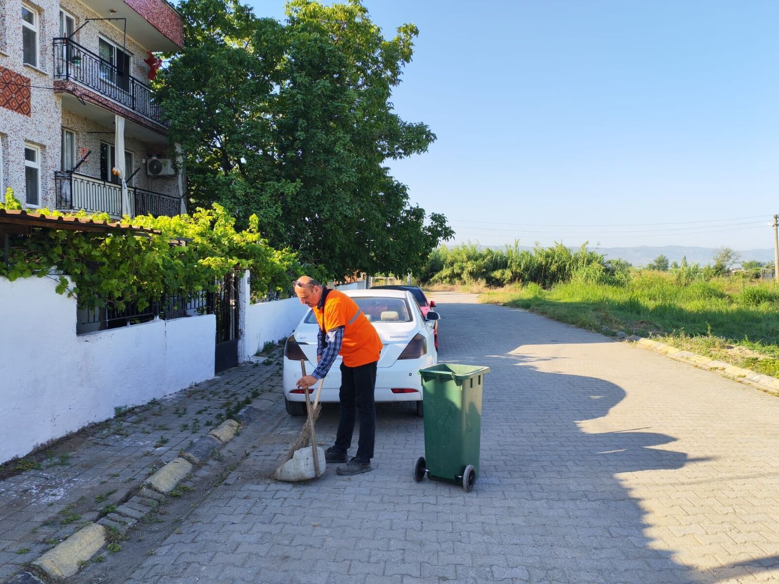 Efelerde Temizlik Seferberligi Gece Gunduz Suruyor 670418 2E0Fbb