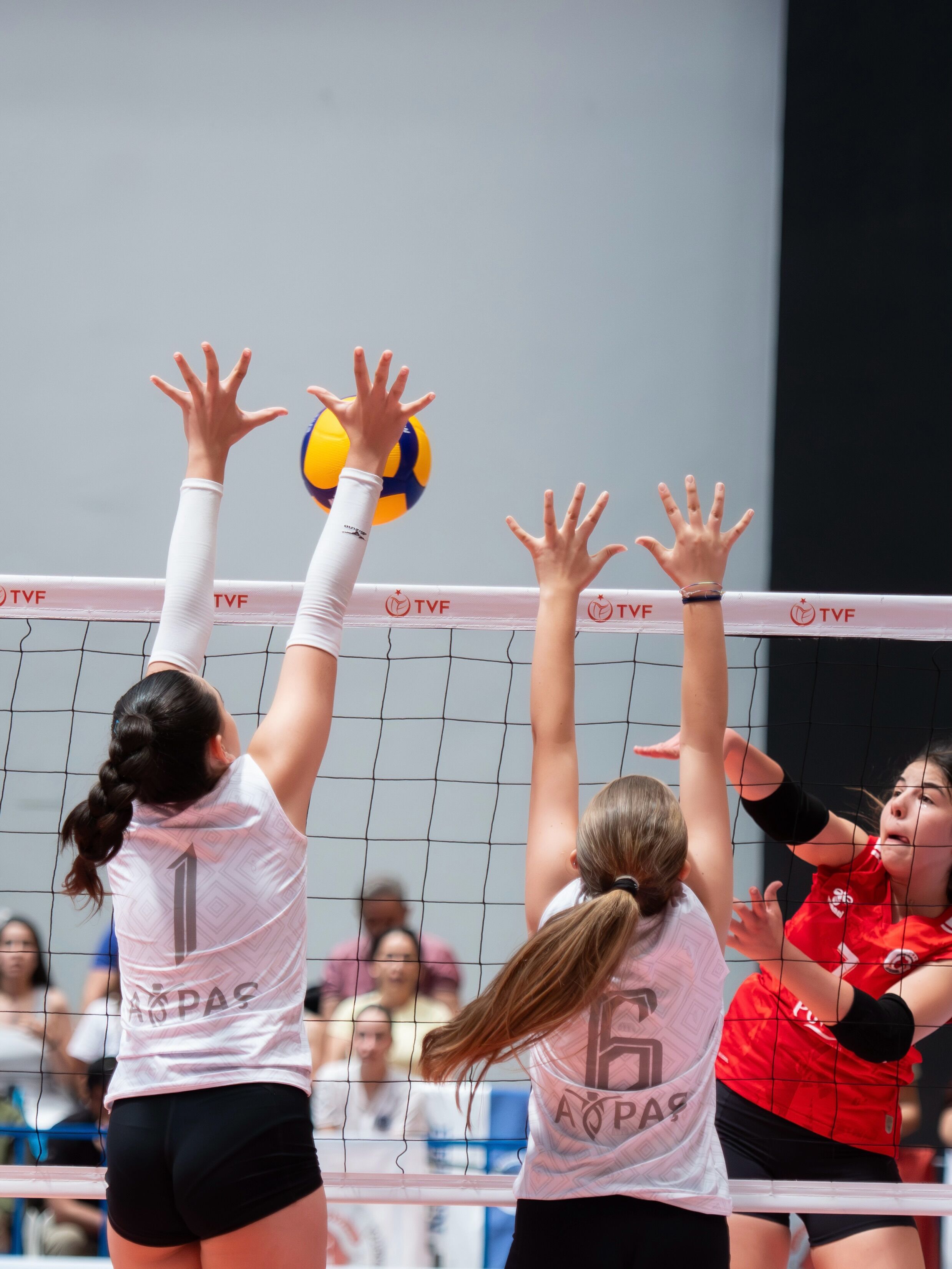 Galatasaray Aydinin Rakibi Oldu 667439 E1A86B