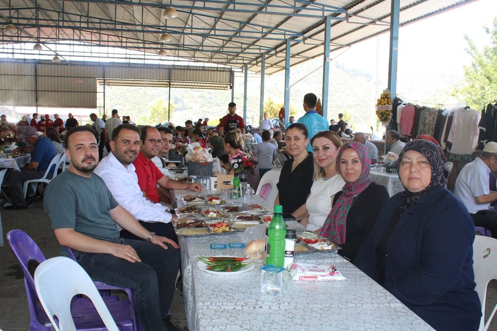 Goreve Geldi Sahaya Indi Ak Partili Genc Baskan Goreve Hizli 673911 3F5Cf2