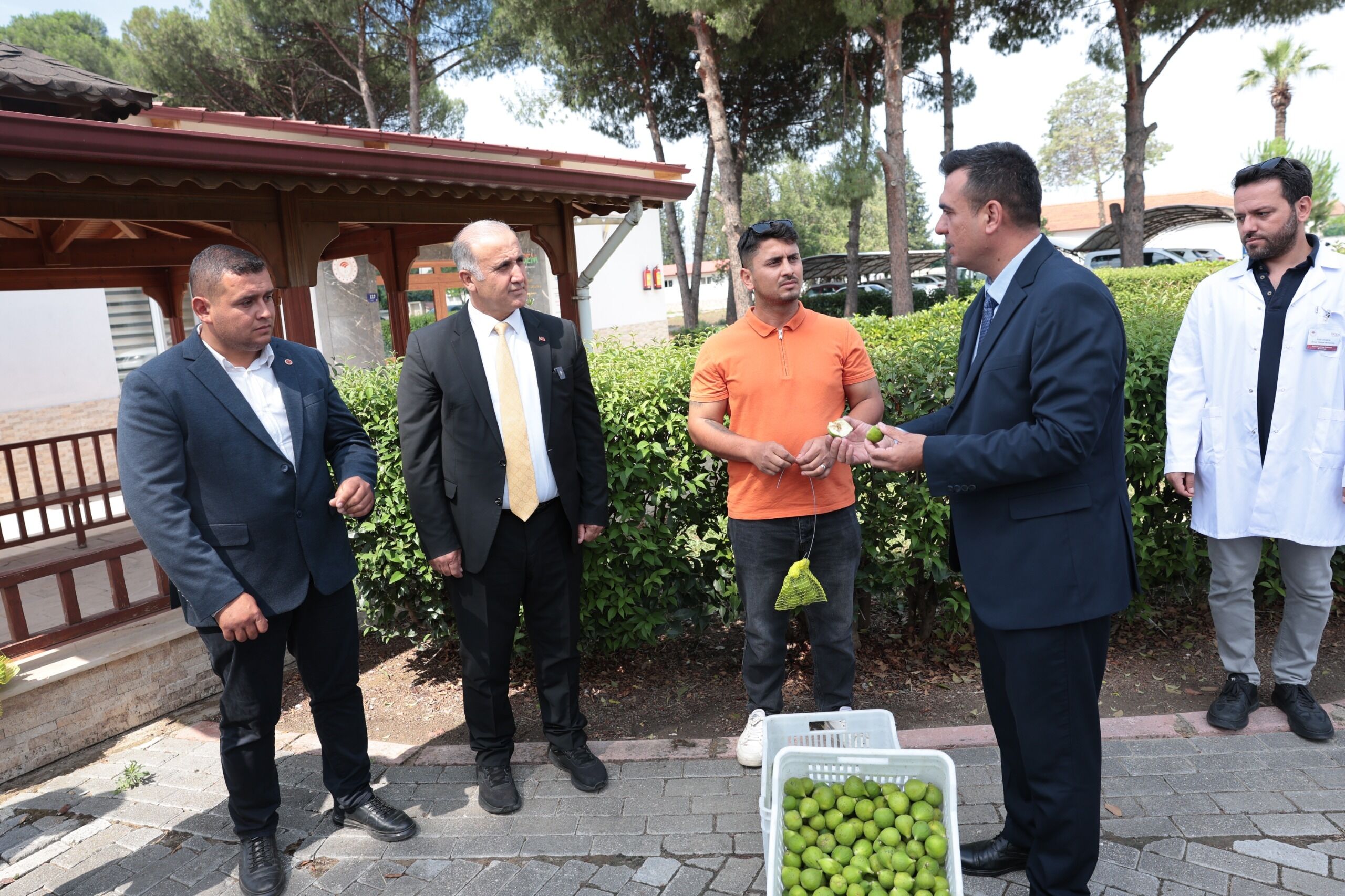 Incirliovanin Sembolu Ileklendi Baskan Kaya Ureticileri Enst 671561 0908Ed