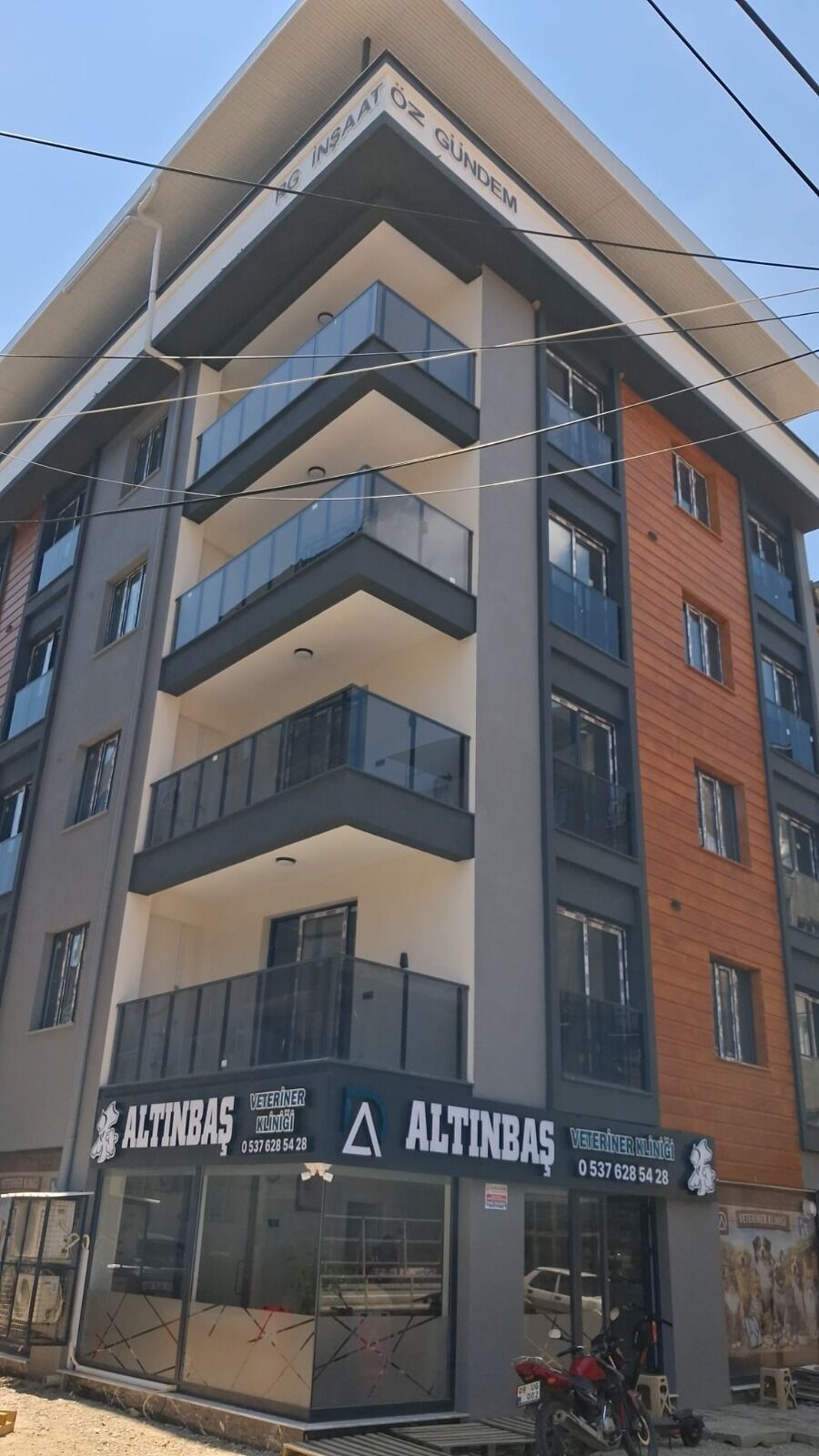 Insa Ettigi 4 Apartmana Ataturk Birisine Cumhuriyet Adini Ve 672648 981583