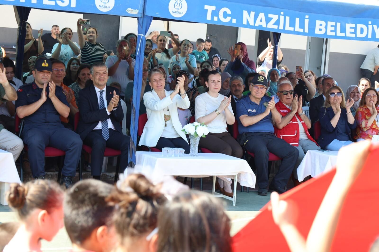 Iyi Tatiller Cocuklar Nazillide Karne Heyecani 673405 B18Abc