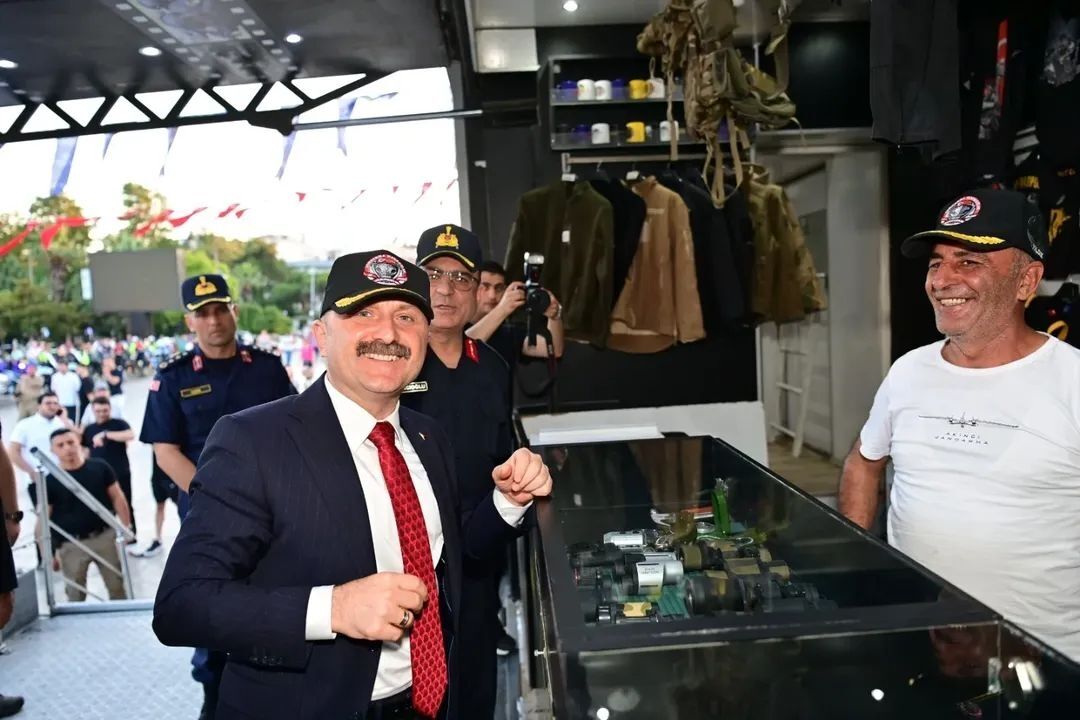 Jandarma Aydinlilar Ile Bulustu 670321 Cede78