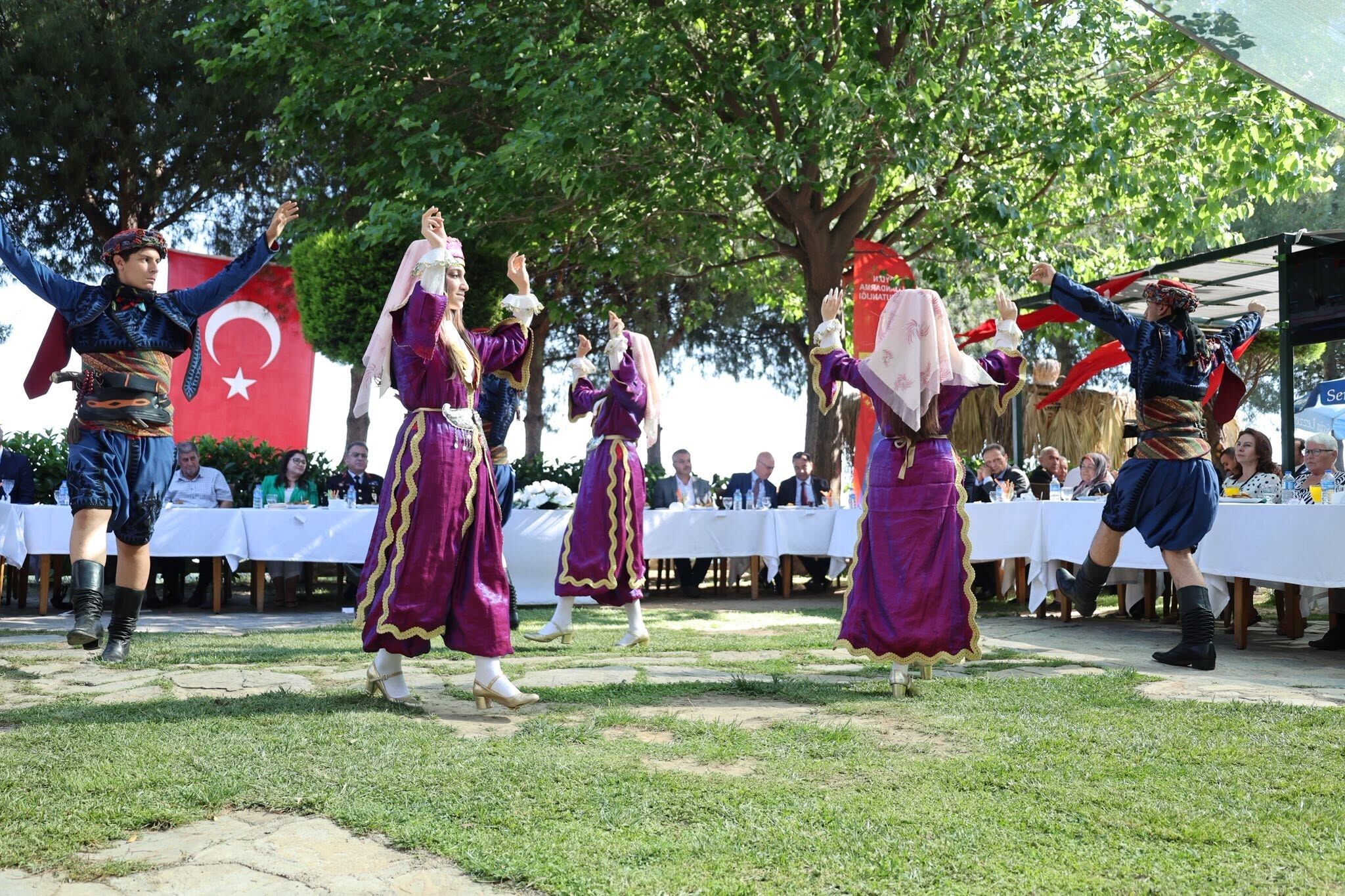 Jandarmadan Aydinda Anlamli Kutlama 669654 09F011