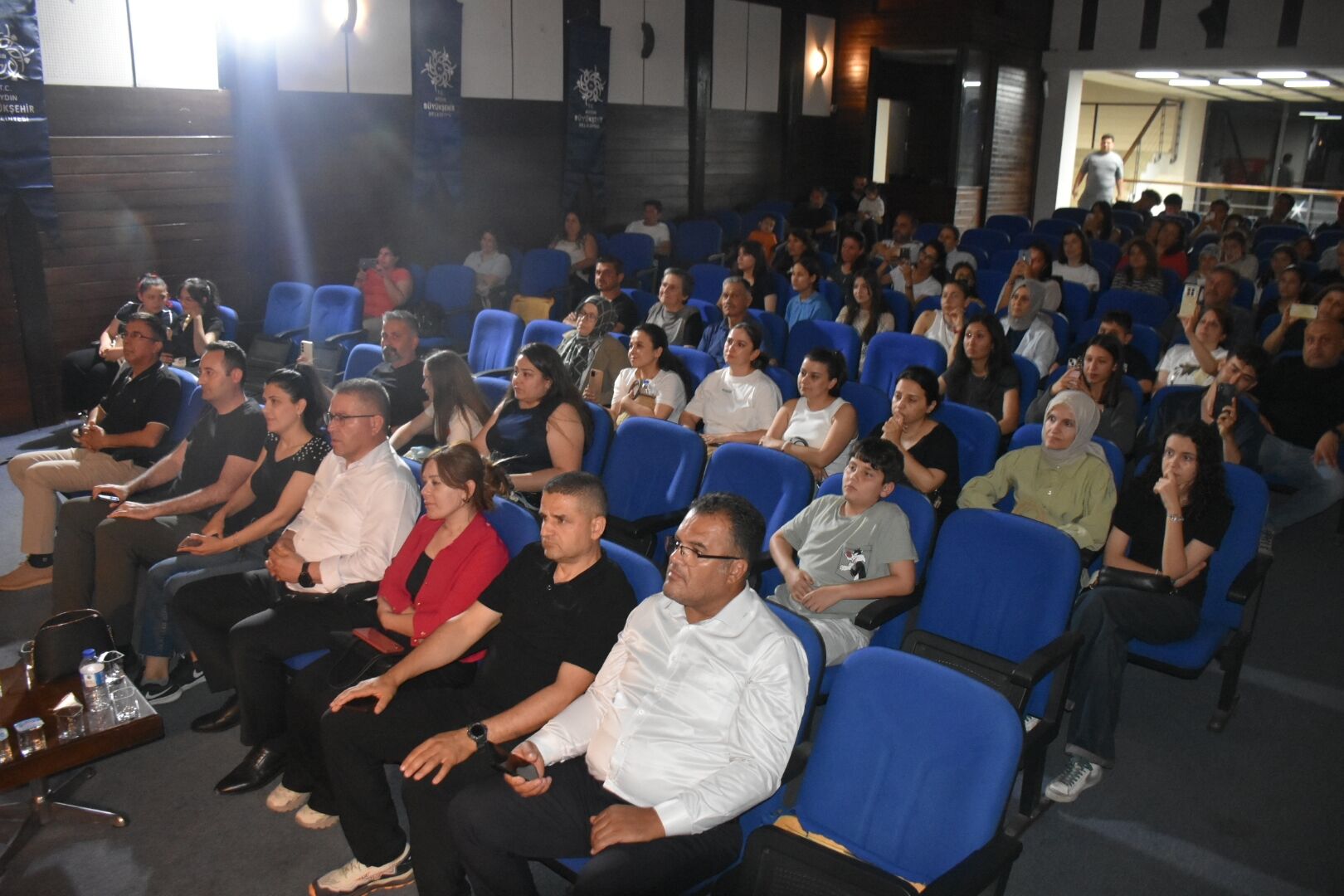 Karacasuda Siir Ve Muzik Dolu Gece Kelimeler Notalara Emanet 669420 134F49