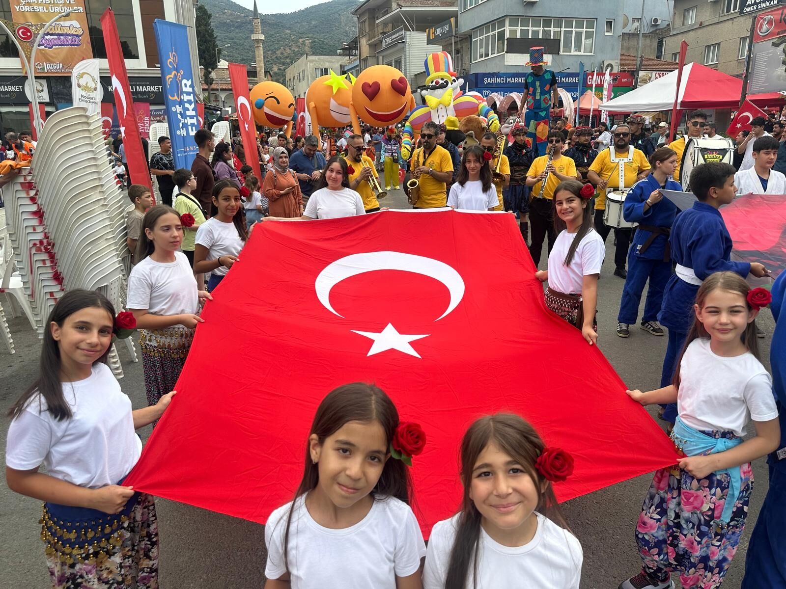 Kocarli Festivali Kortejle Basladi 673545 0D13E0
