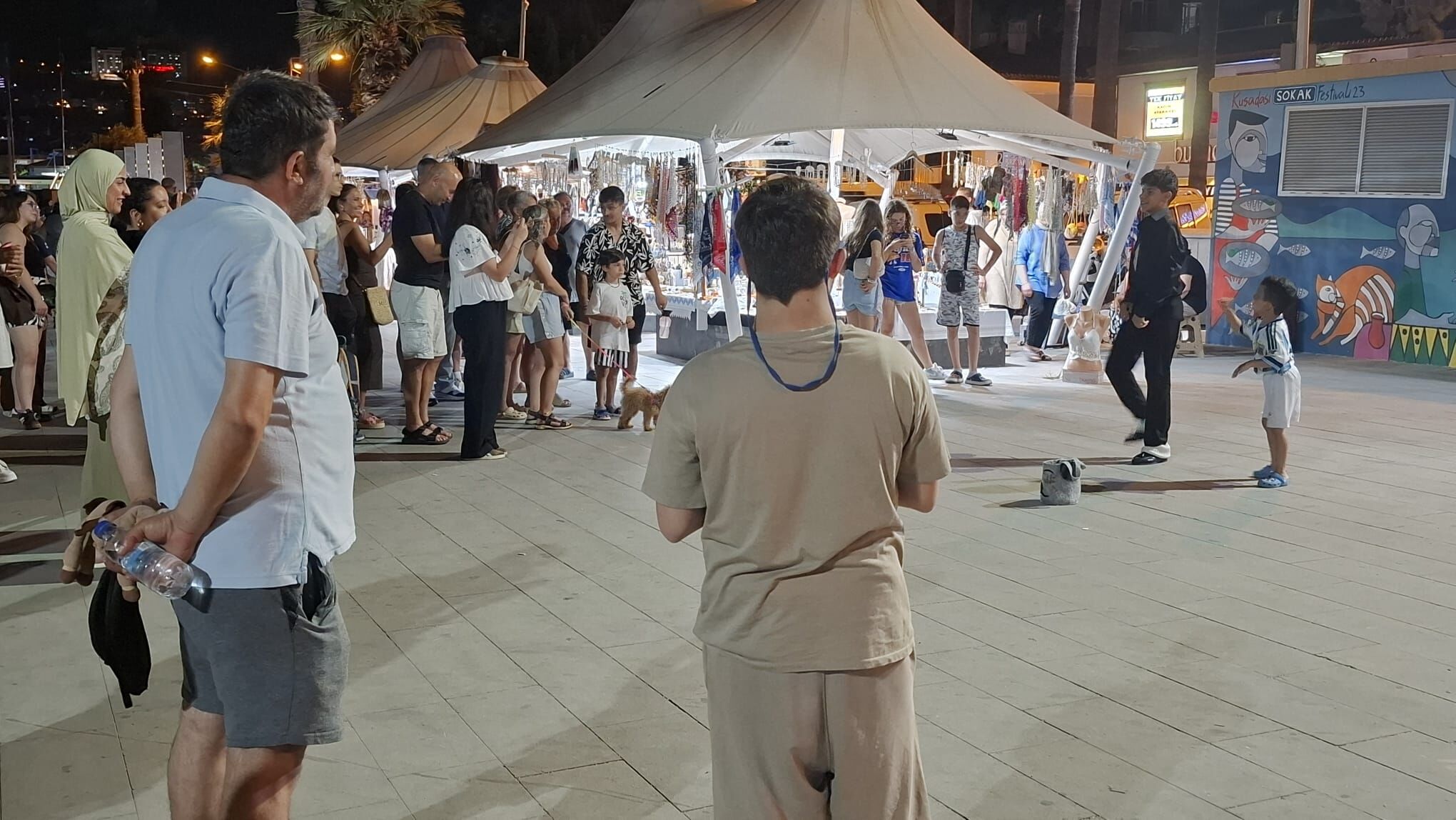 Kusadali Michael Jackson Zeybek Performansiyla Hayran Birakt 674539 Abff4C