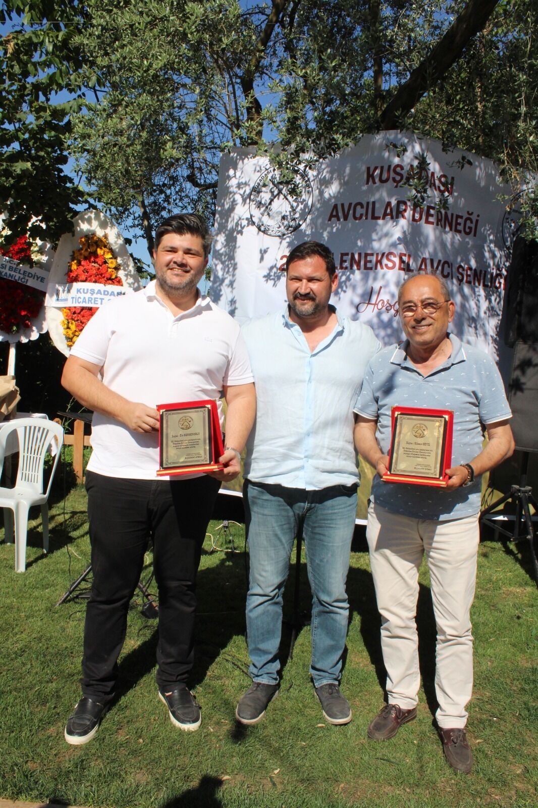 Kusadasi Avcilar Dernegi Avci Senliginde Bulustu 669568 5Dbc34