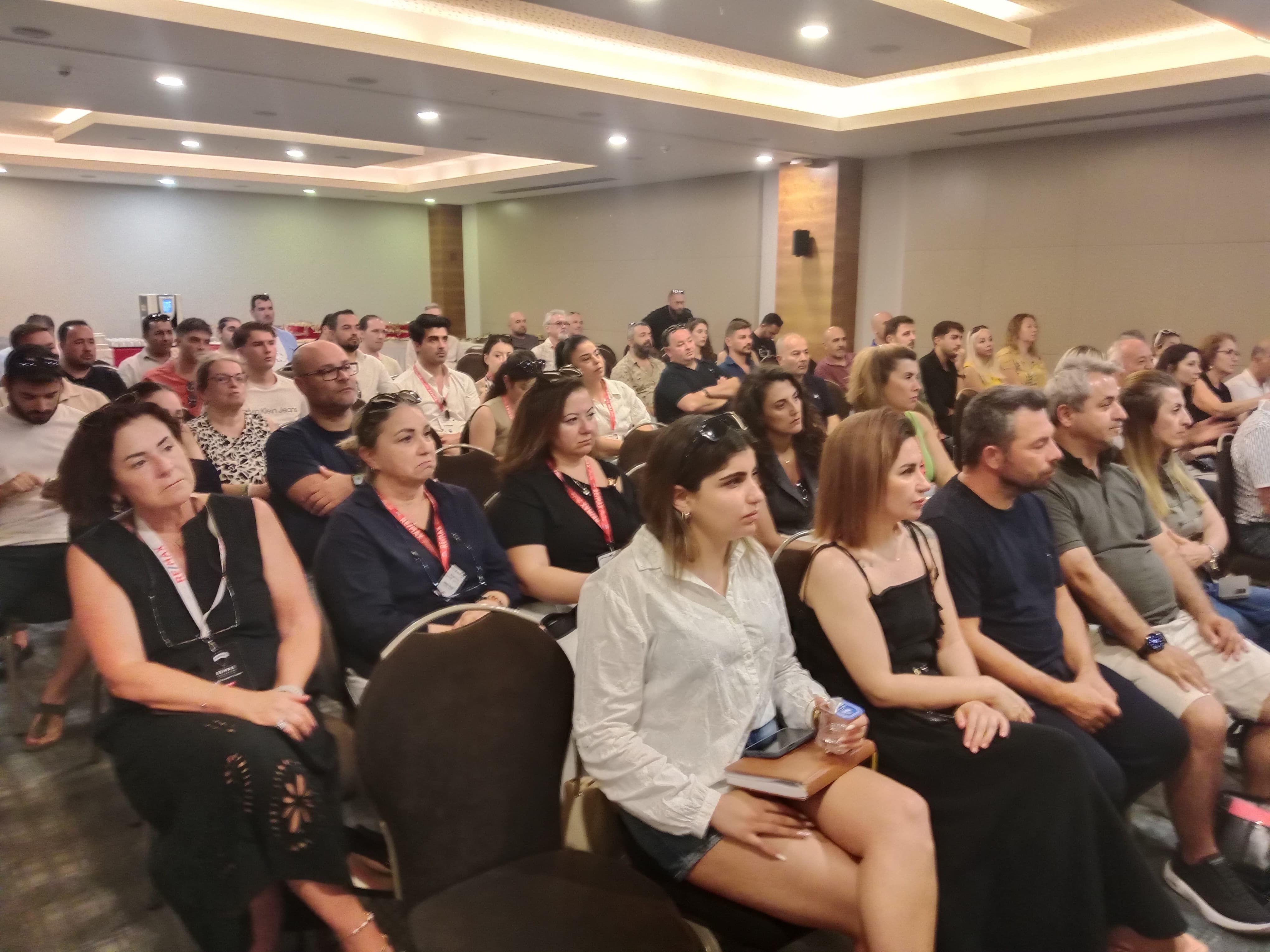 Kusadasi Gayrimenkul Zirvesinde Bulustu 670616 215D68