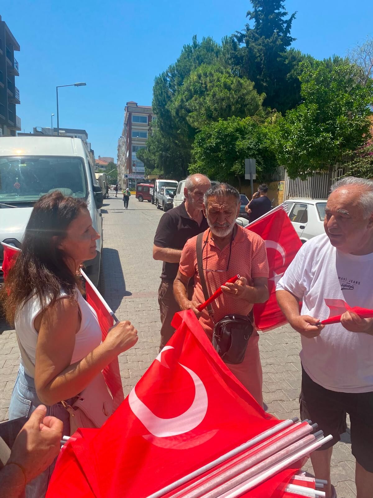 Kusadasi Iyi Partiden Bayrak Aciyoruz Seferberligi 673164 304De5