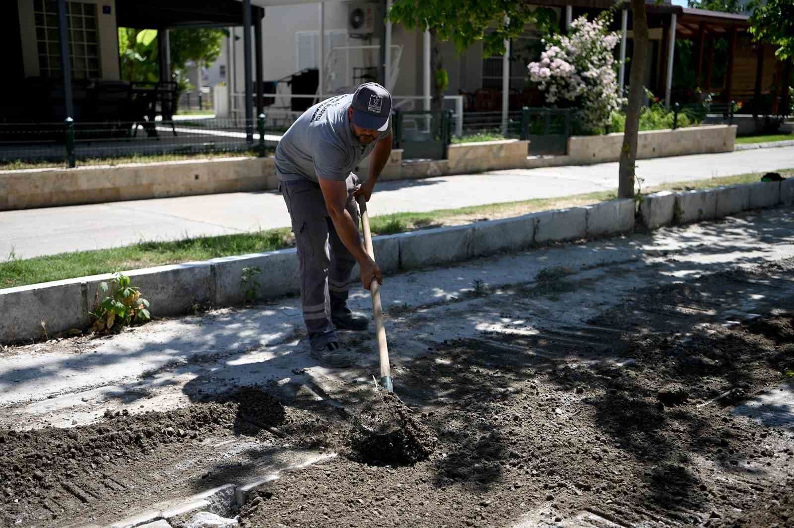 Kusadasi Nda 294 Metrelik Yagmur Suyu Hatti Calismasi Basladi 1782830707110 892374