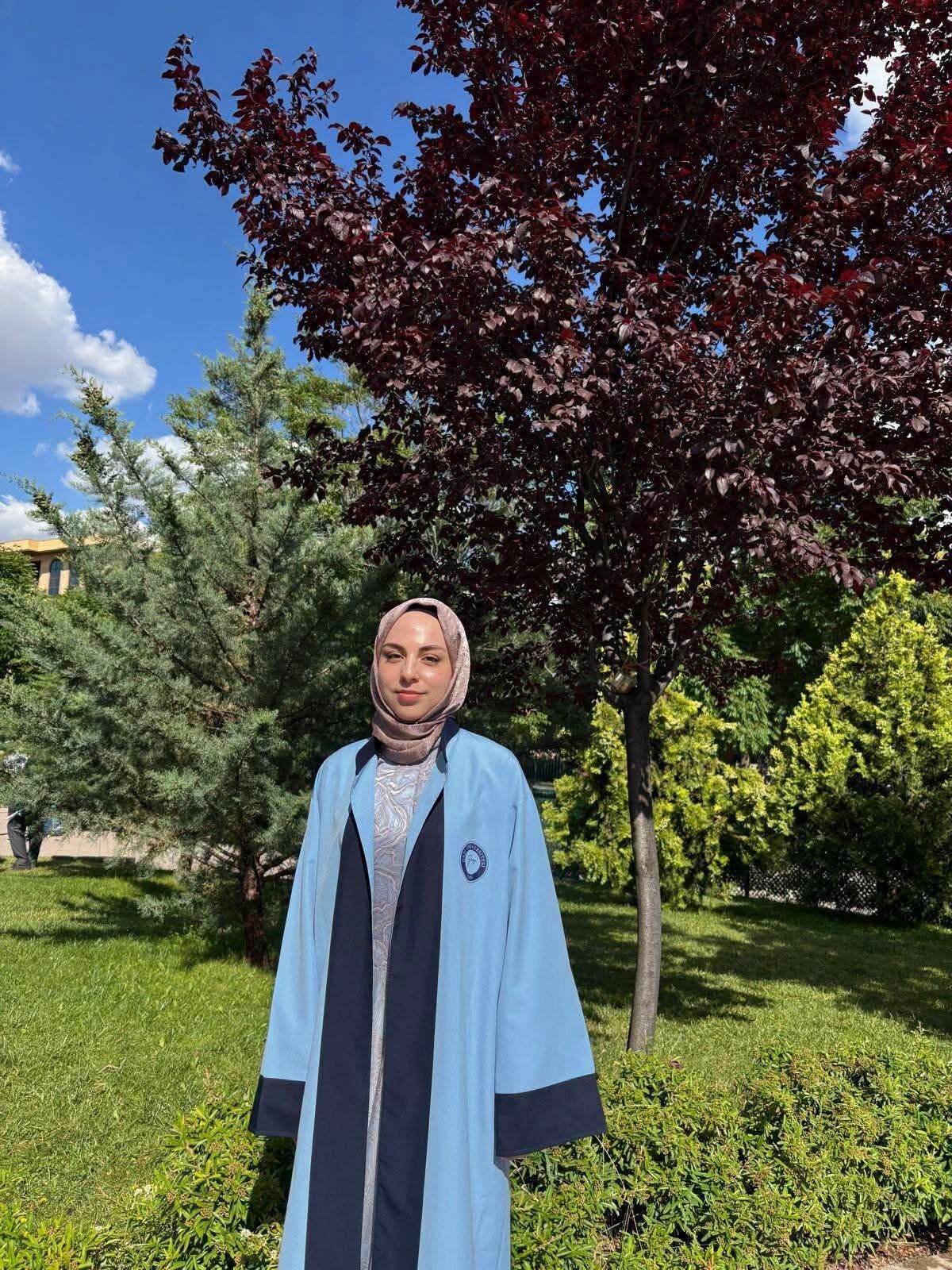 Milletvekili Ozmenin Kizi Eczaci Oldu 672343 Cd48Ba