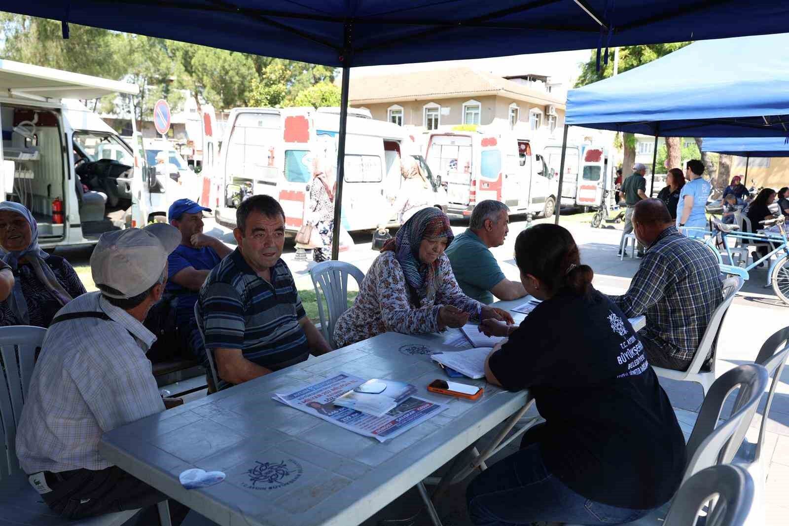 Mobil Agiz Ve Dis Sagligi Klinikleri Cine De Vatandaslarla Bulustu 1782385810834 949003