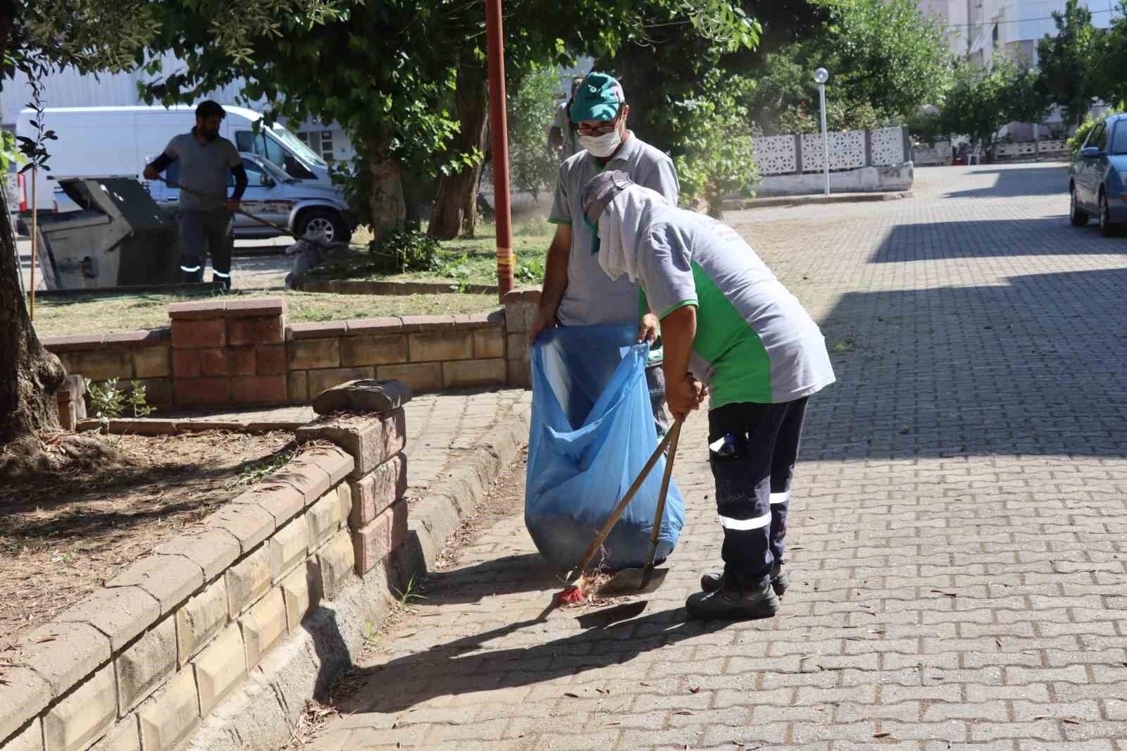Nazilli Belediyesi Temizlik Calismalarina Devam Ediyor 1782129002934 302020