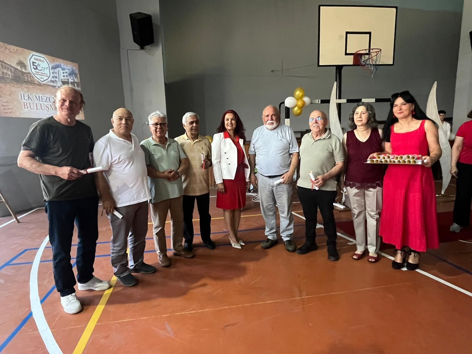 Nazillide Anlamli Bulusma Ilk Mezunlar 43 Yil Sonra Bir Aray 672852 9Efc25