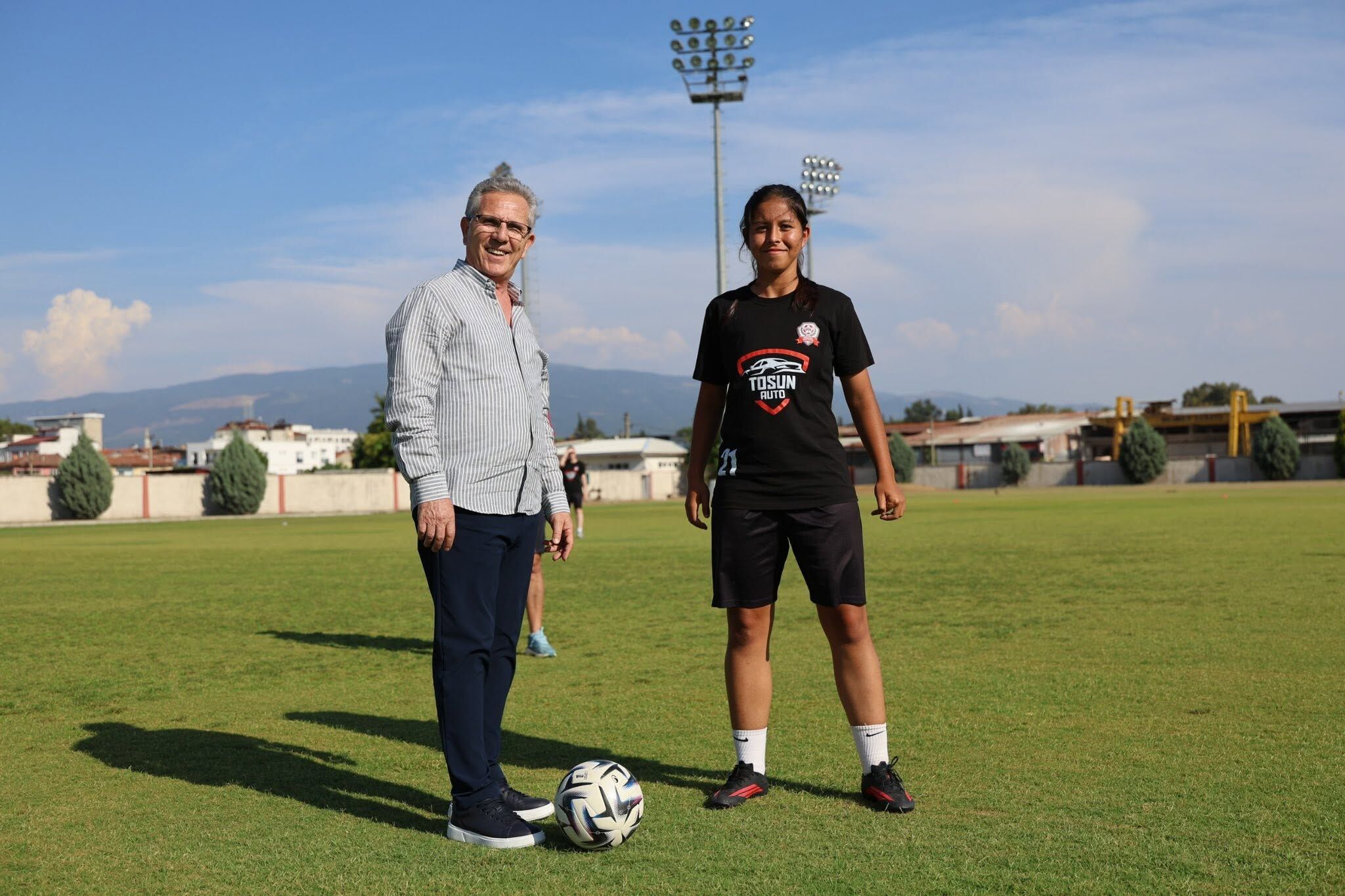 Nazillide Futbolun Birlestirici Gucu Dostluk Macinda Ornek B 669374 6Fd08C