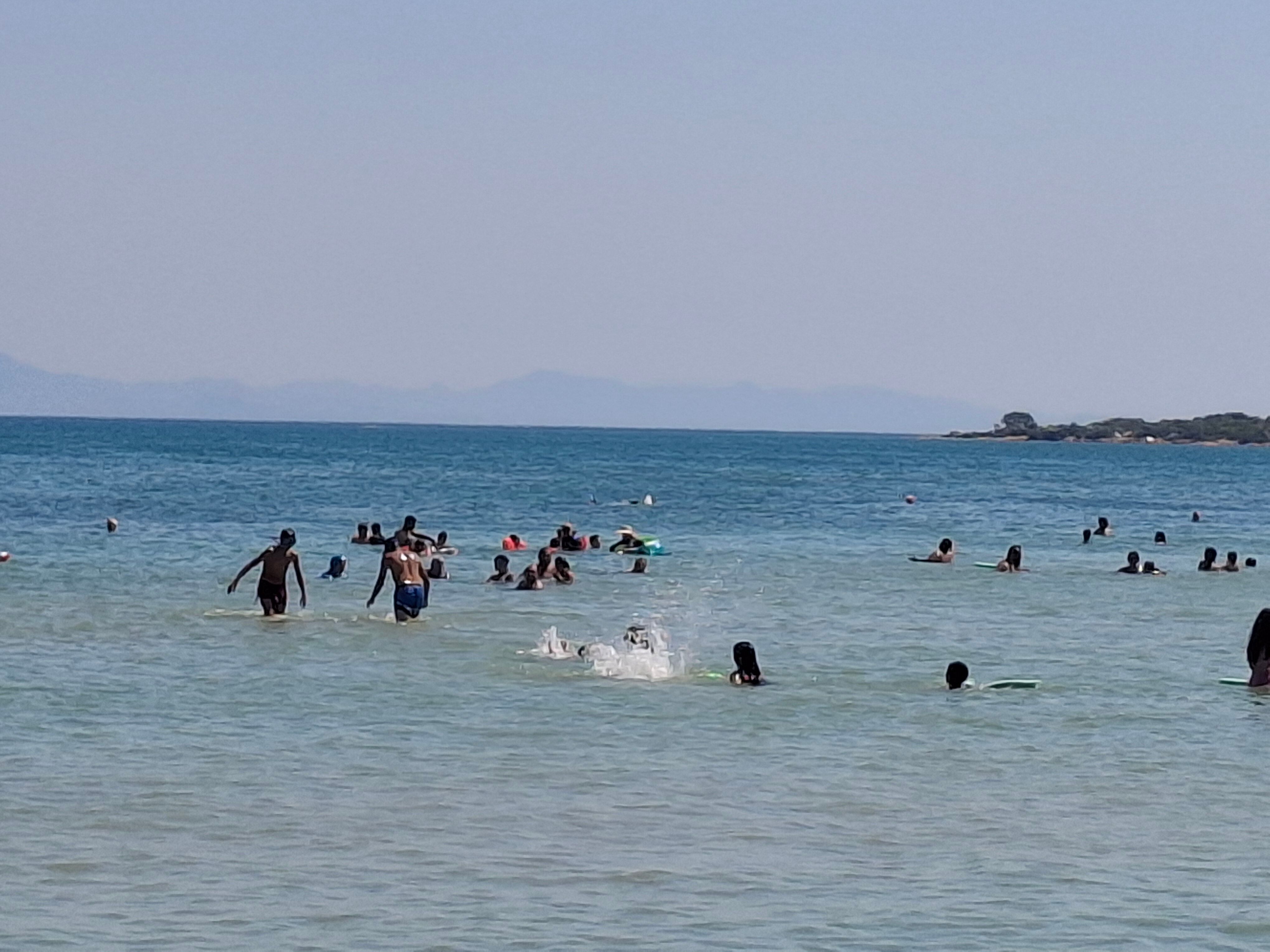 Okullar Kapandi Didim Plajlari Cocuklarla Doldu 673960 64D61C