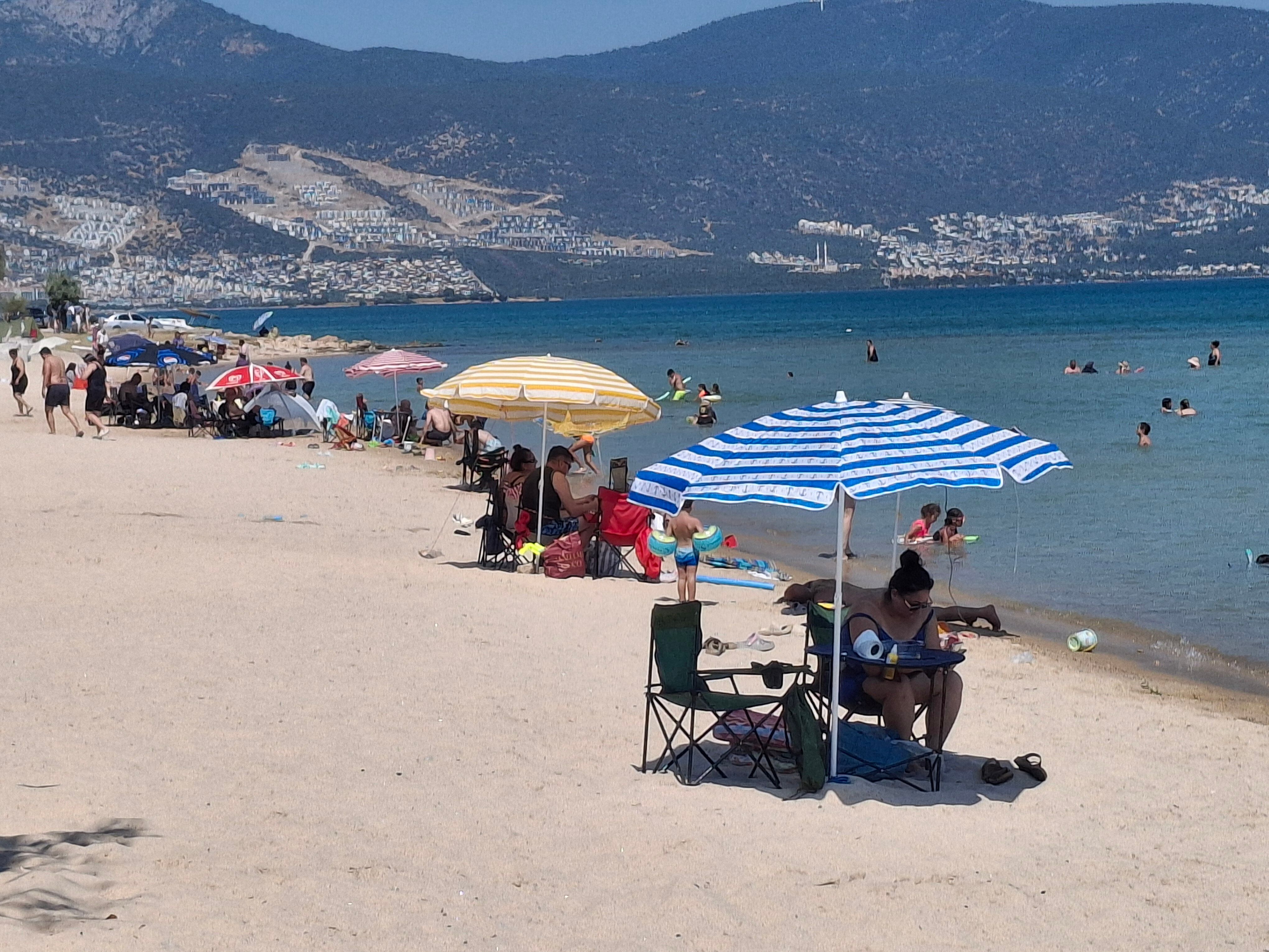 Okullar Kapandi Didim Plajlari Cocuklarla Doldu 673960 E4Ef0B