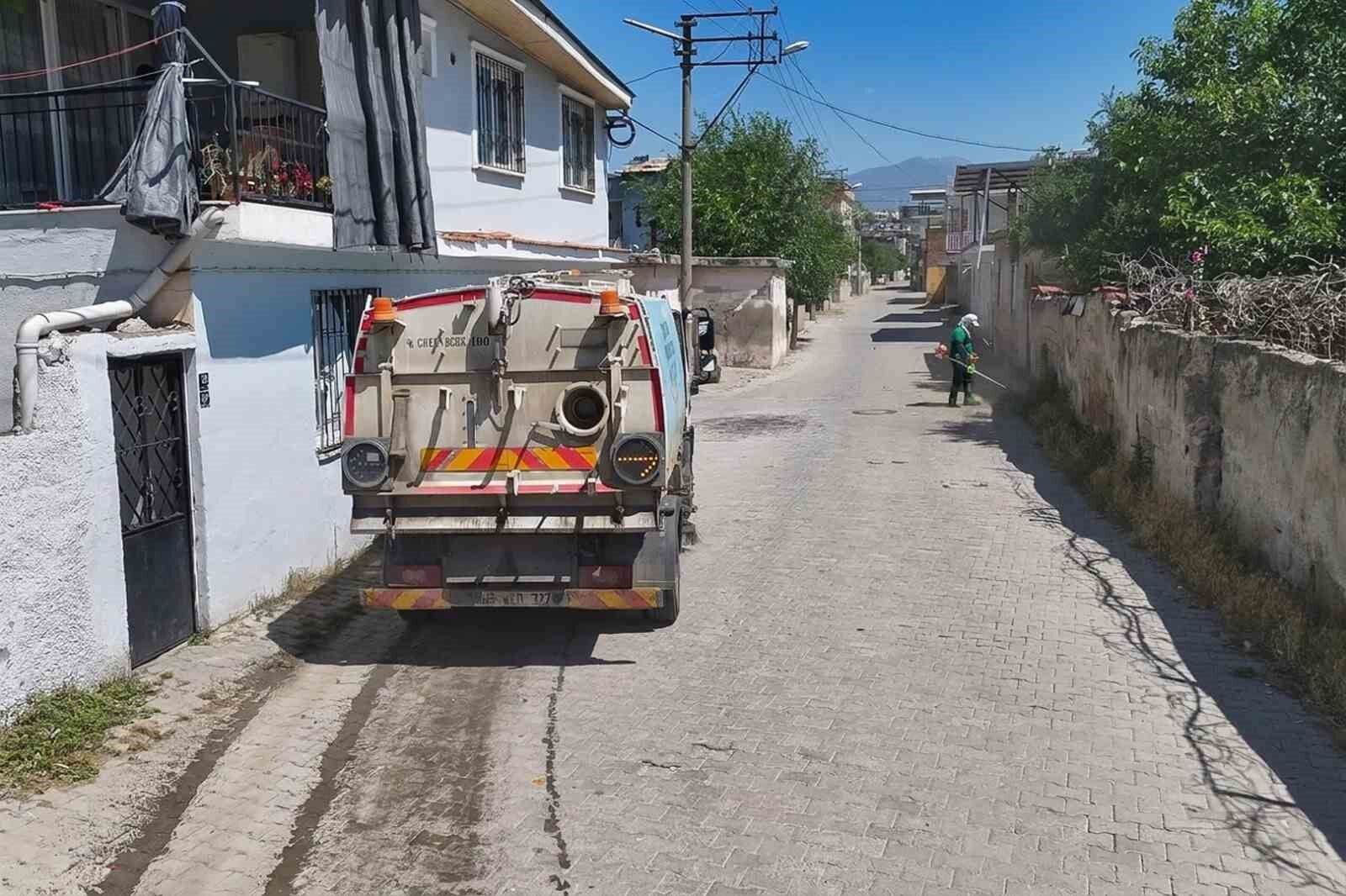 Ovaeymir Mahallesi Nde Temizlik Calismasi Yapildi 1781094905717 545197