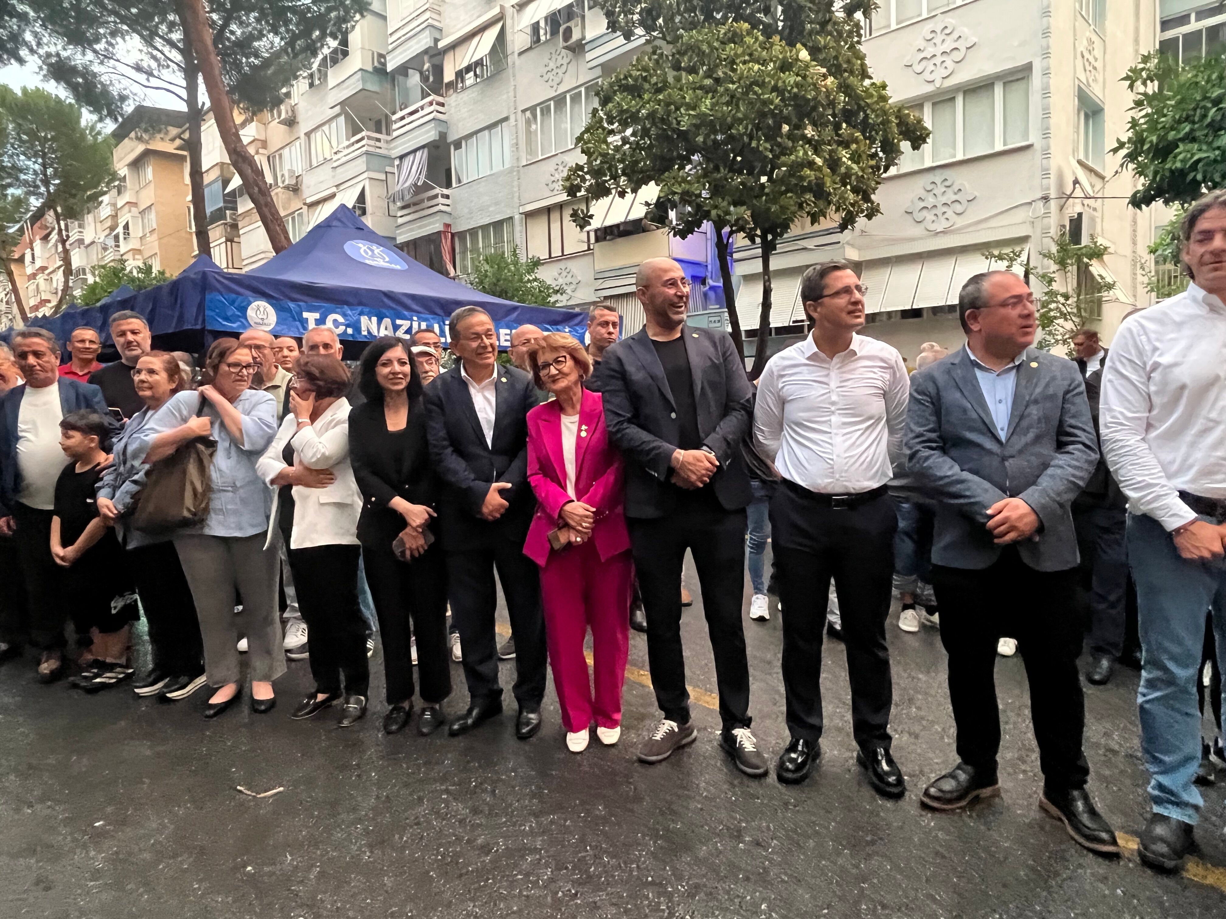 Ozgur Ozelden Bulbule Taziye Ziyareti Acisini Paylasti 671697 C278C7