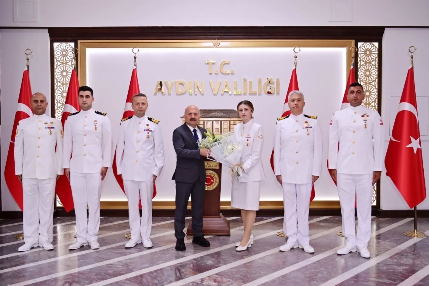 Sahil Guvenlikten Aydinda Anlamli Kutlama 671248 399Dbf