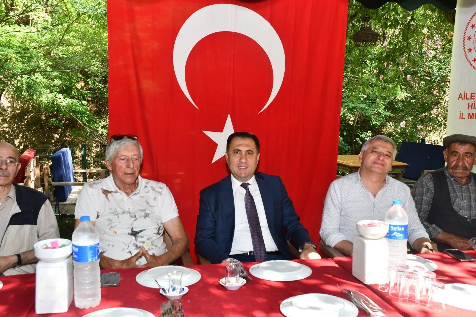 Sehit Babalari Ayni Sofrada Bulustular 671979 549B47